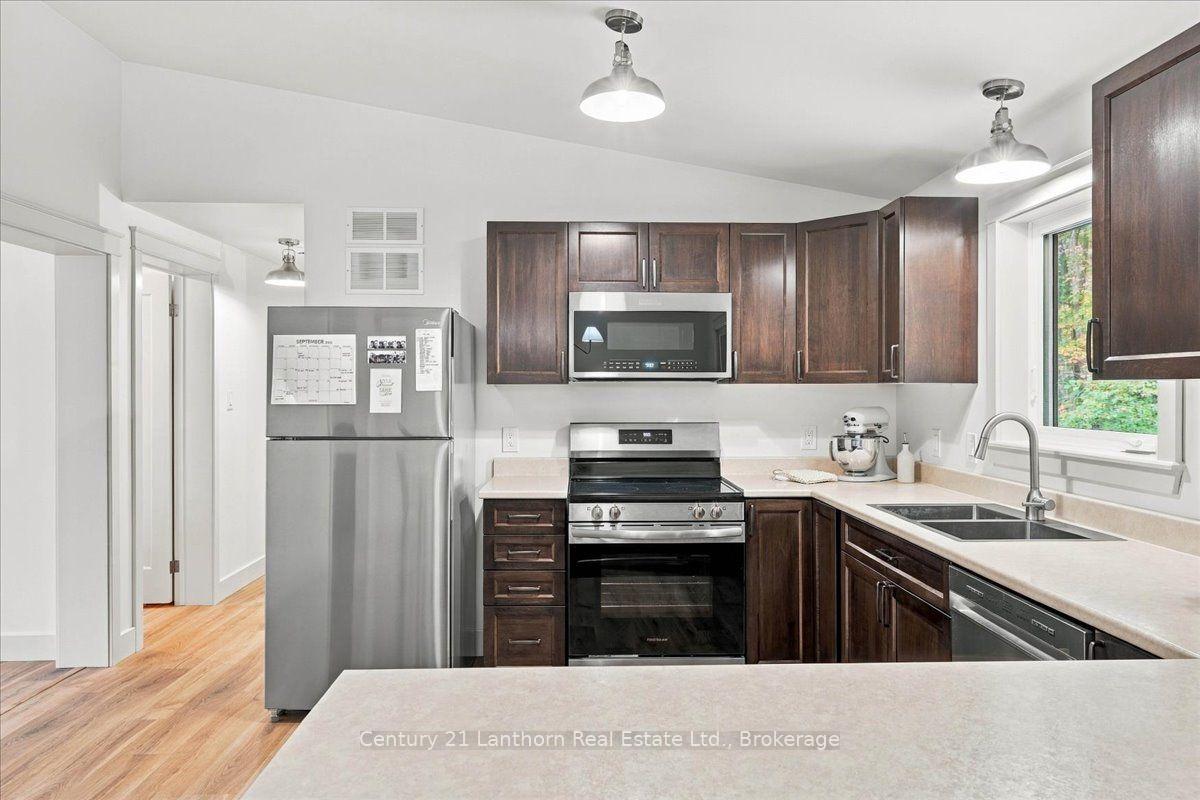 Photo 18 of 47 Reynolds Road, Madoc — HOMEH