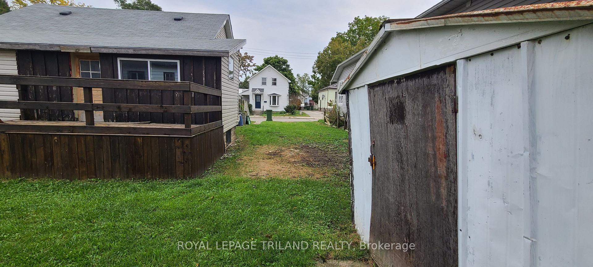 Photo 6 of 26 Eagle Street, St. Thomas — HOMEH