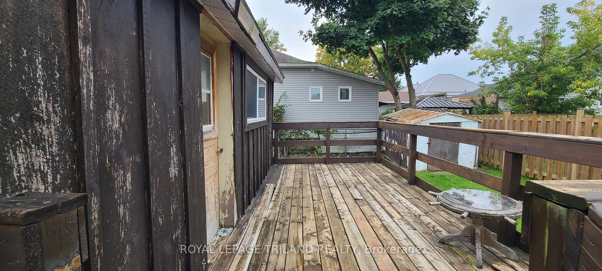 Photo 8 of 26 Eagle Street, St. Thomas — HOMEH
