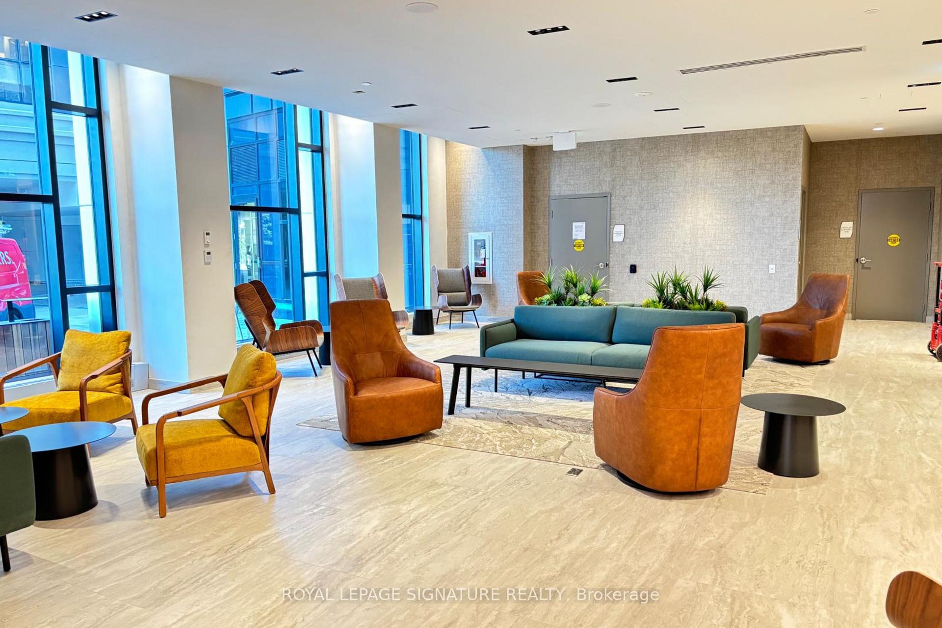 Photo 2 of Unit 1321, 2485 Eglinton Avenue W, Mississauga, Central Erin Mills — HOMEH