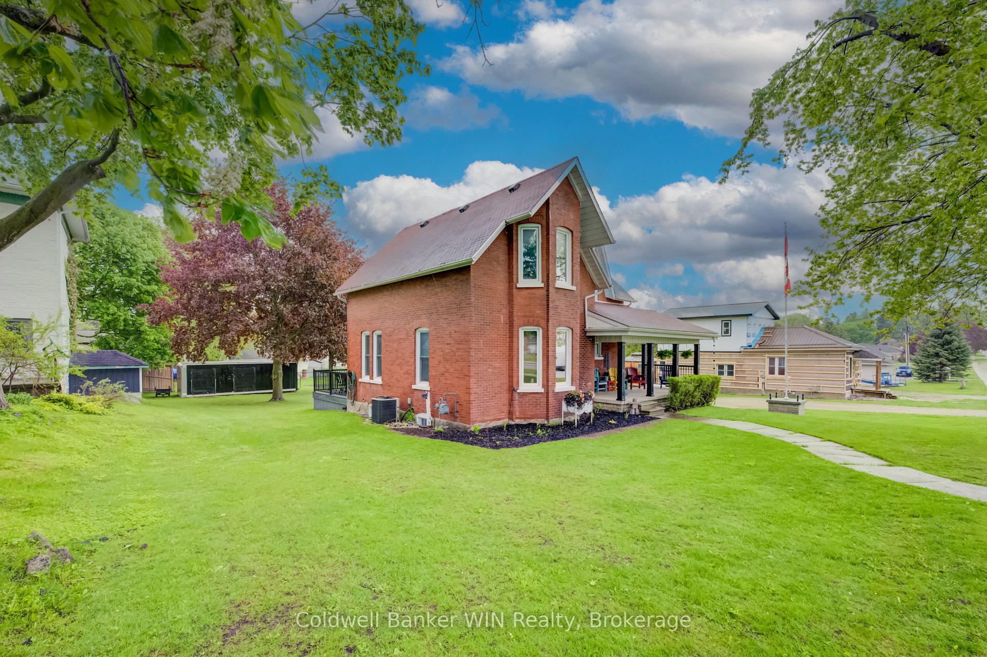 Photo 2 of 310 Main Street W, Minto — HOMEH