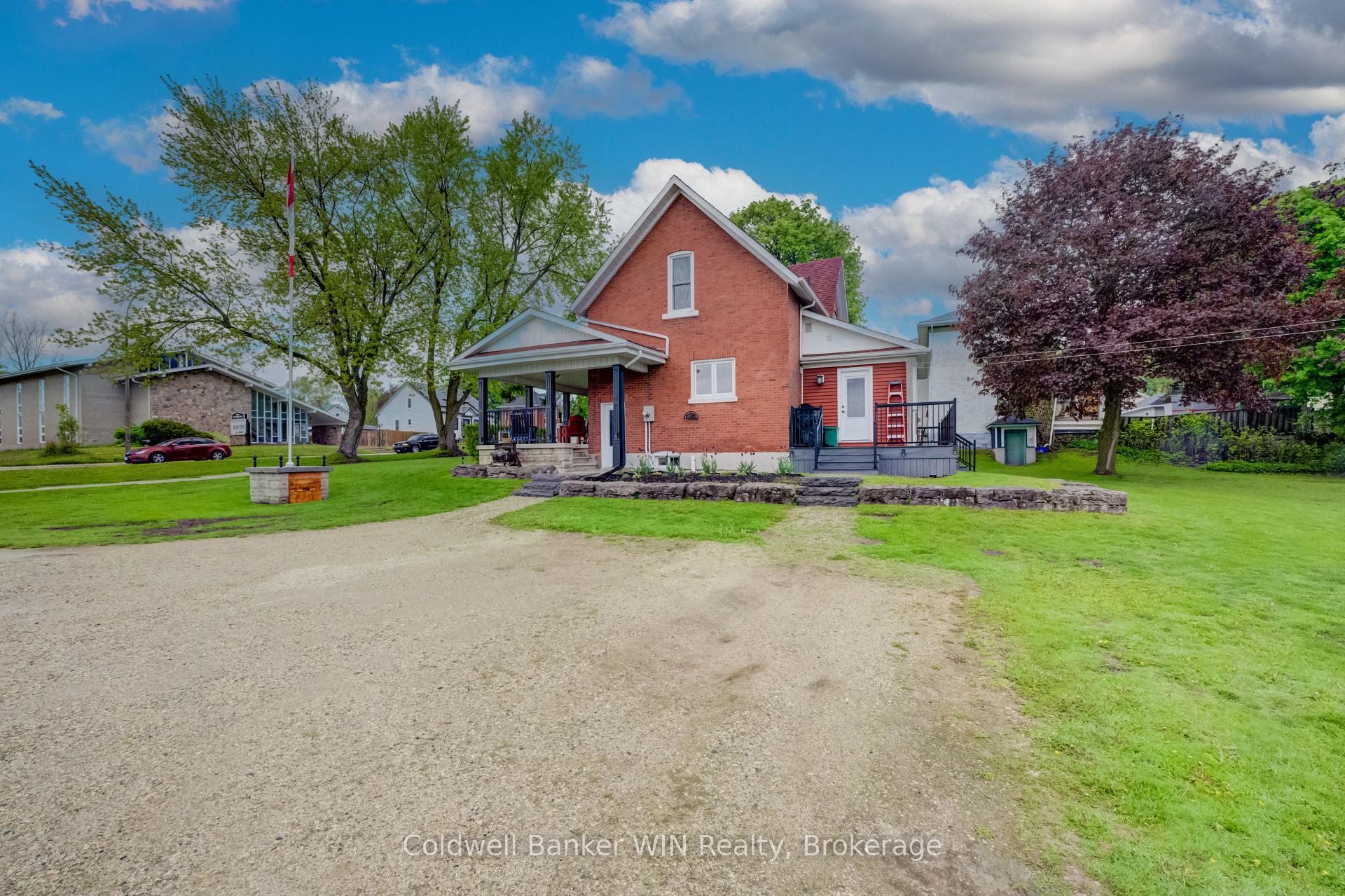 Photo 36 of 310 Main Street W, Minto — HOMEH