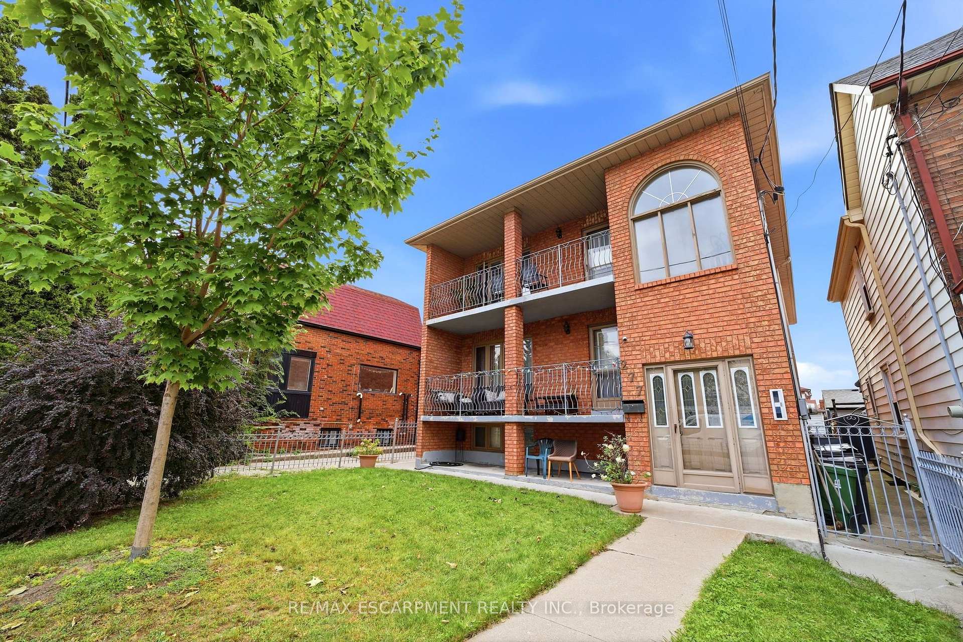 Photo of 277 Harvie Avenue