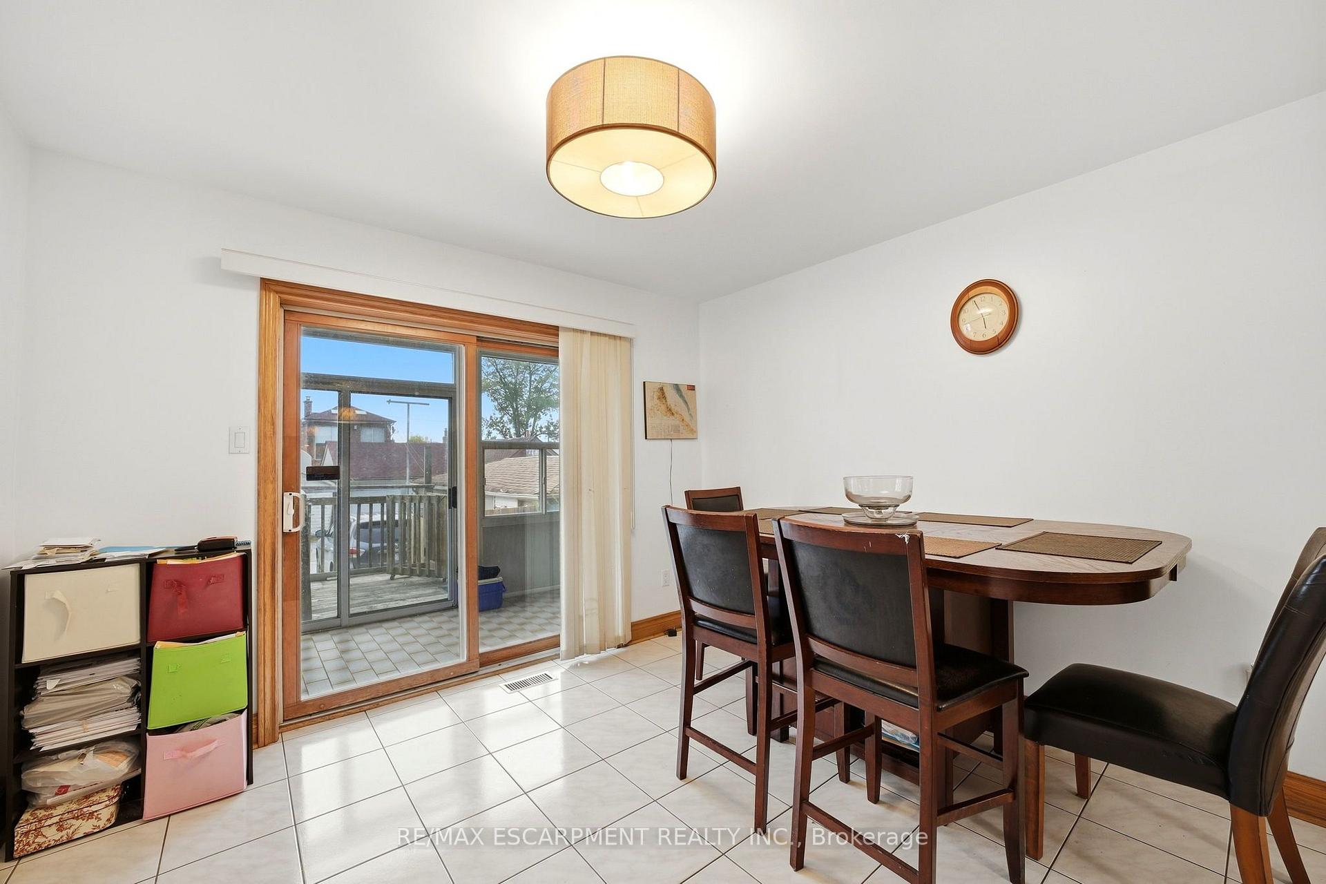 Photo 7 of 277 Harvie Avenue, Toronto, Caledonia-Fairbank — HOMEH
