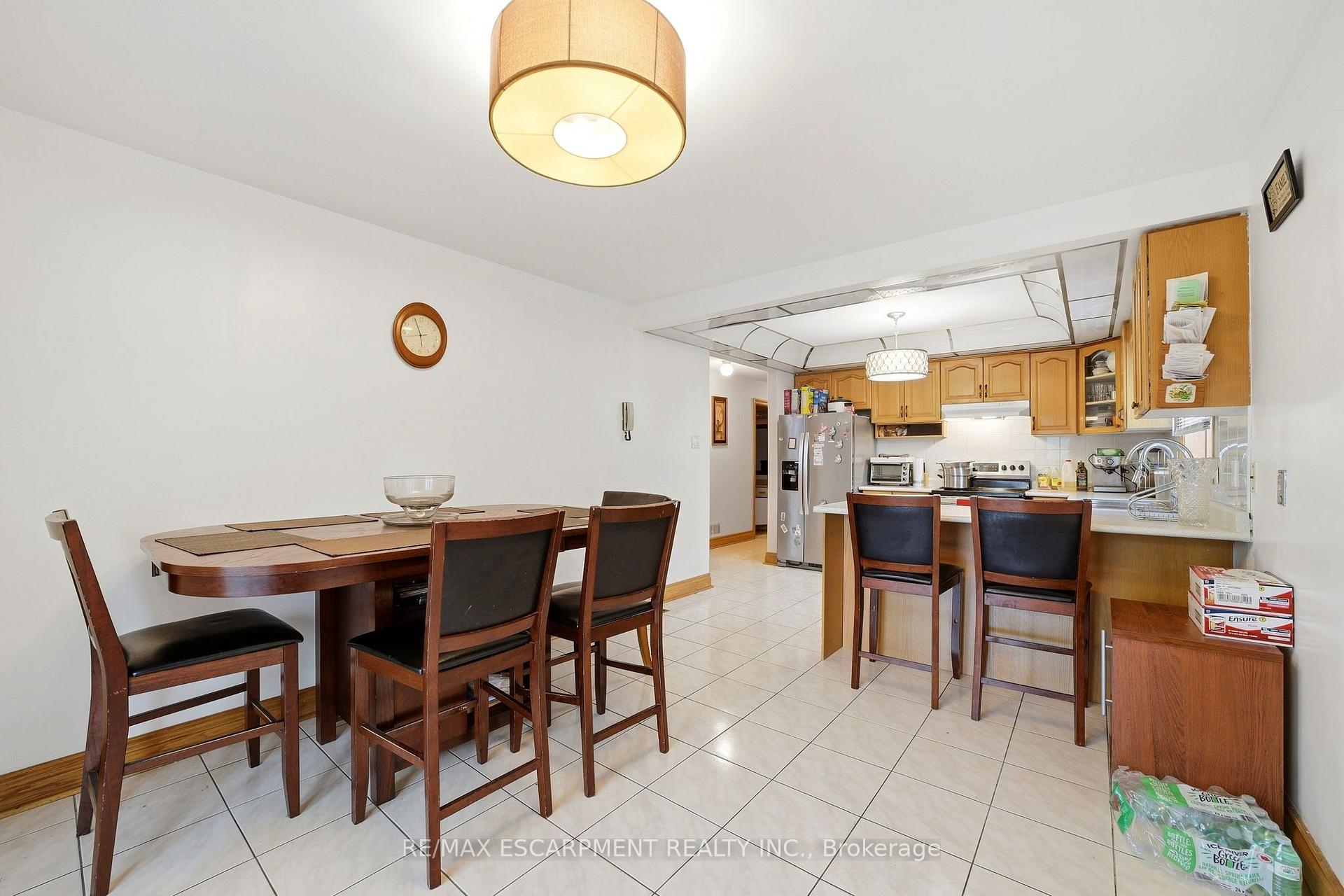 Photo 8 of 277 Harvie Avenue, Toronto, Caledonia-Fairbank — HOMEH