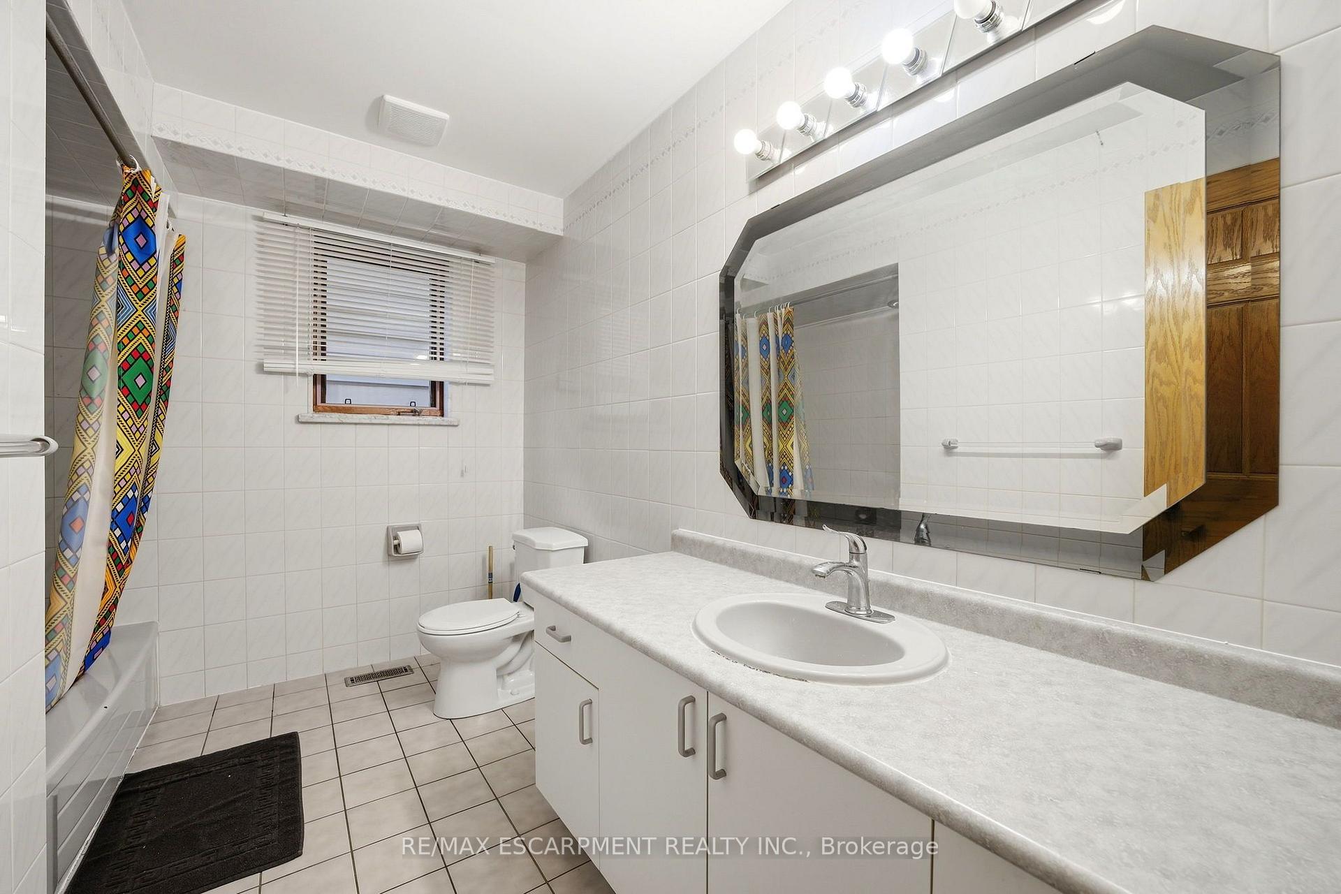 Photo 10 of 277 Harvie Avenue, Toronto, Caledonia-Fairbank — HOMEH