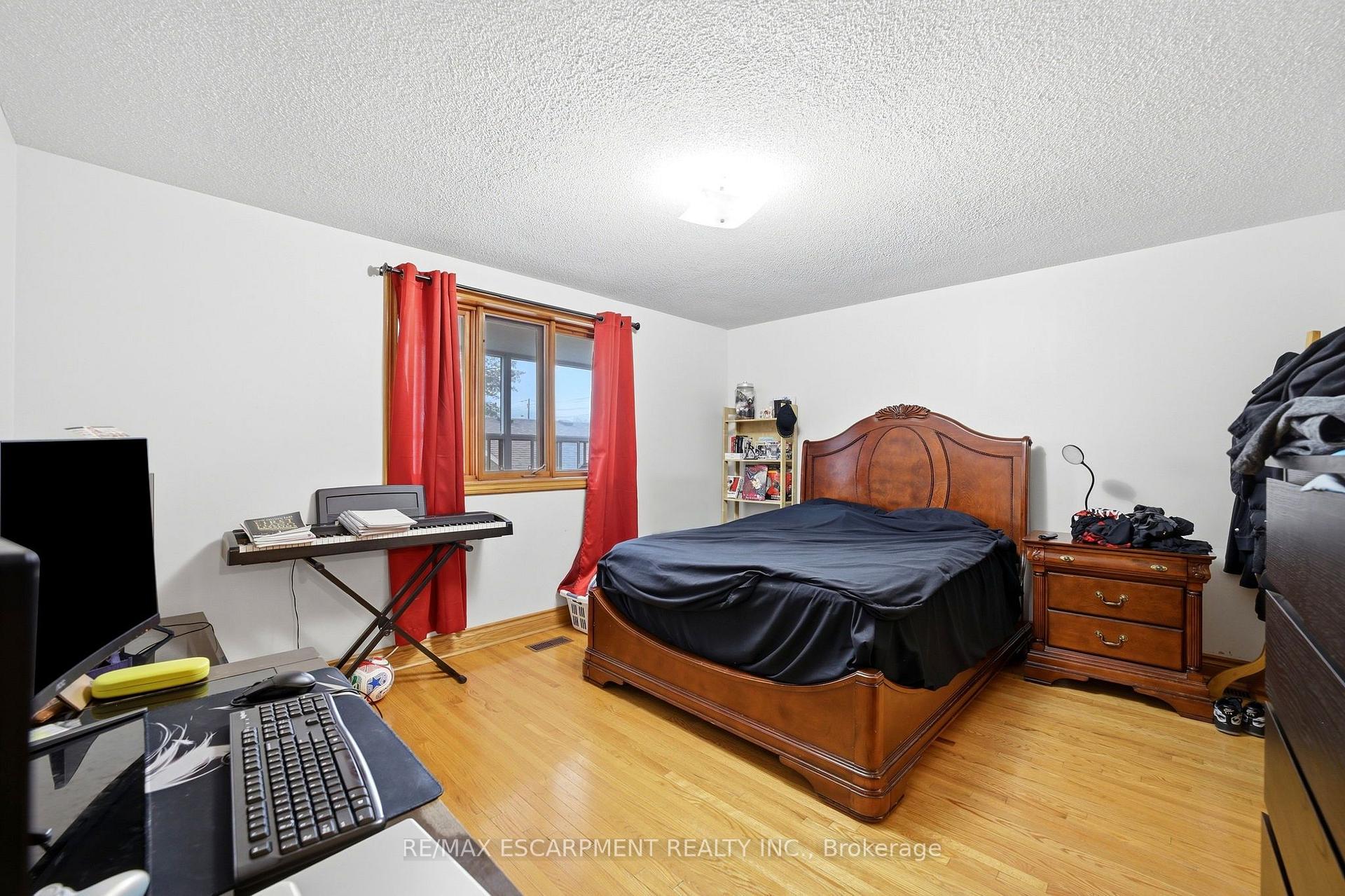 Photo 12 of 277 Harvie Avenue, Toronto, Caledonia-Fairbank — HOMEH