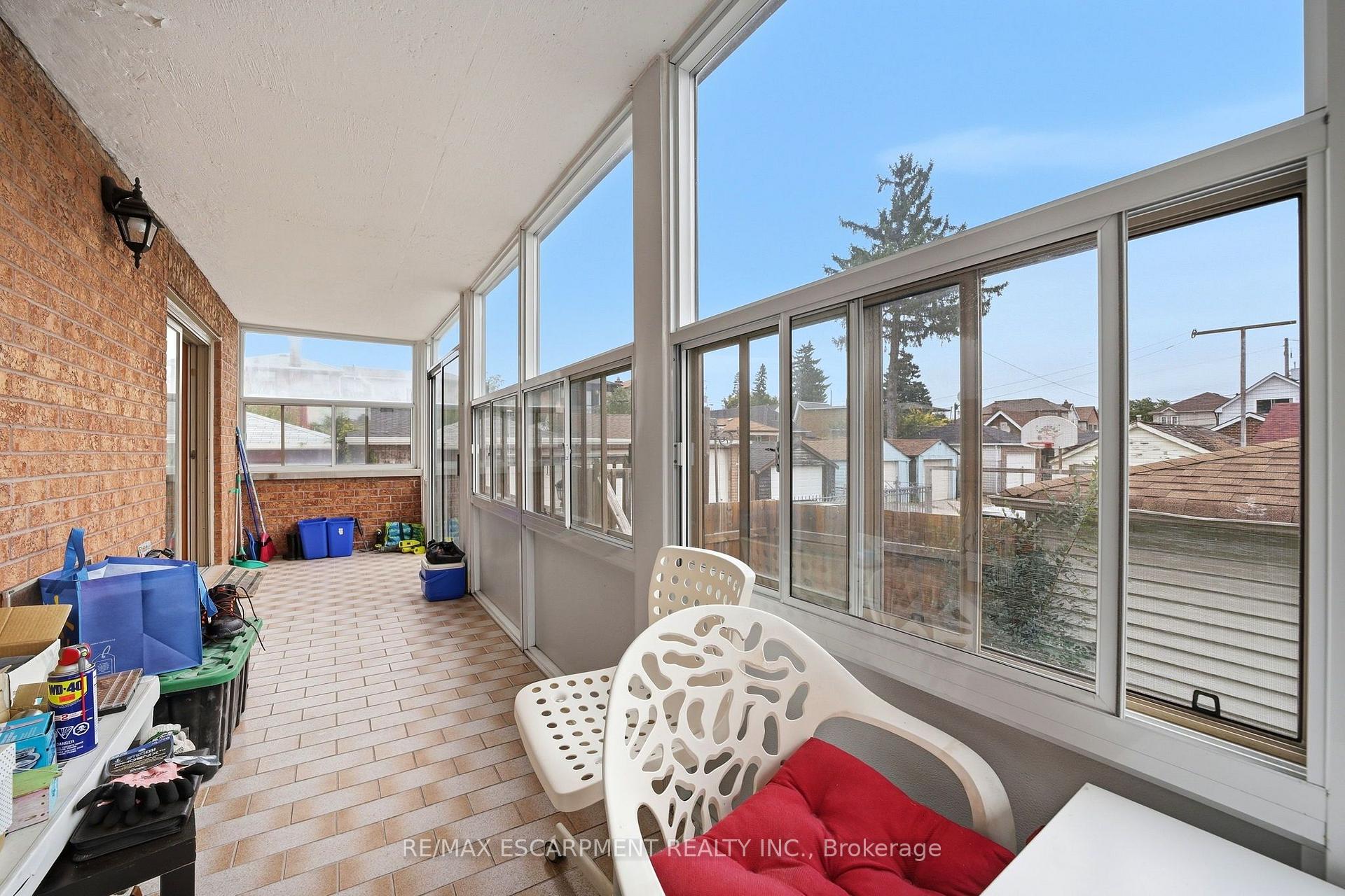 Photo 18 of 277 Harvie Avenue, Toronto, Caledonia-Fairbank — HOMEH