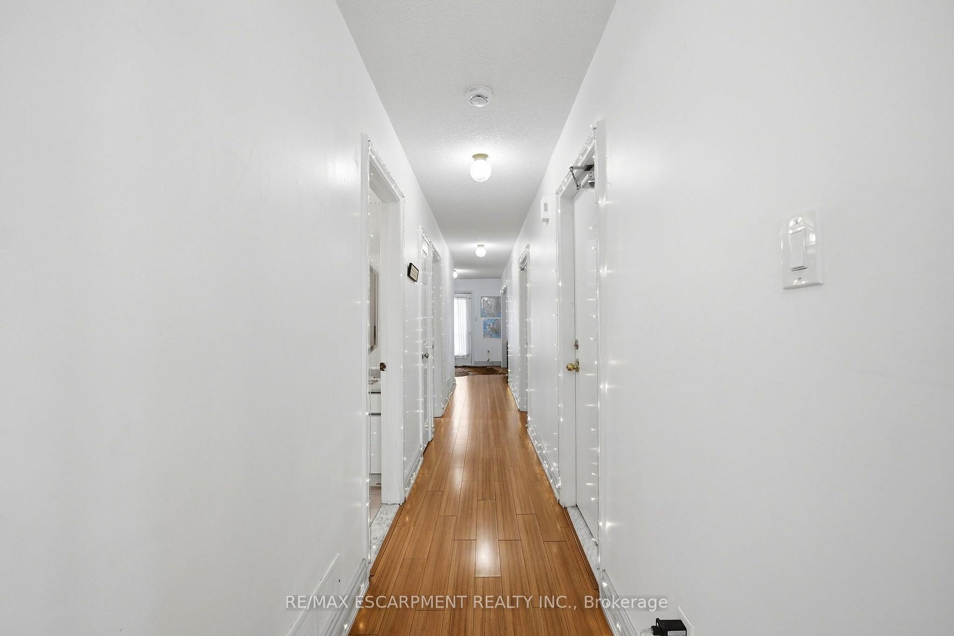 Photo 20 of 277 Harvie Avenue, Toronto, Caledonia-Fairbank — HOMEH