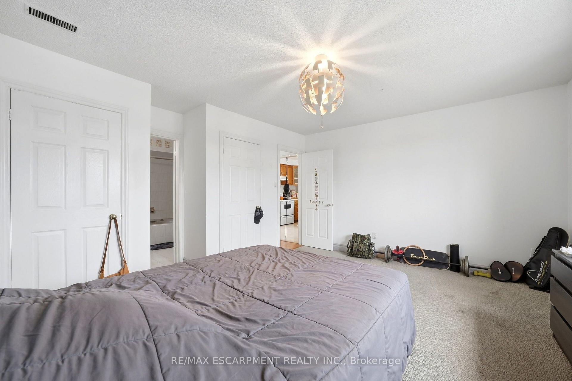 Photo 22 of 277 Harvie Avenue, Toronto, Caledonia-Fairbank — HOMEH
