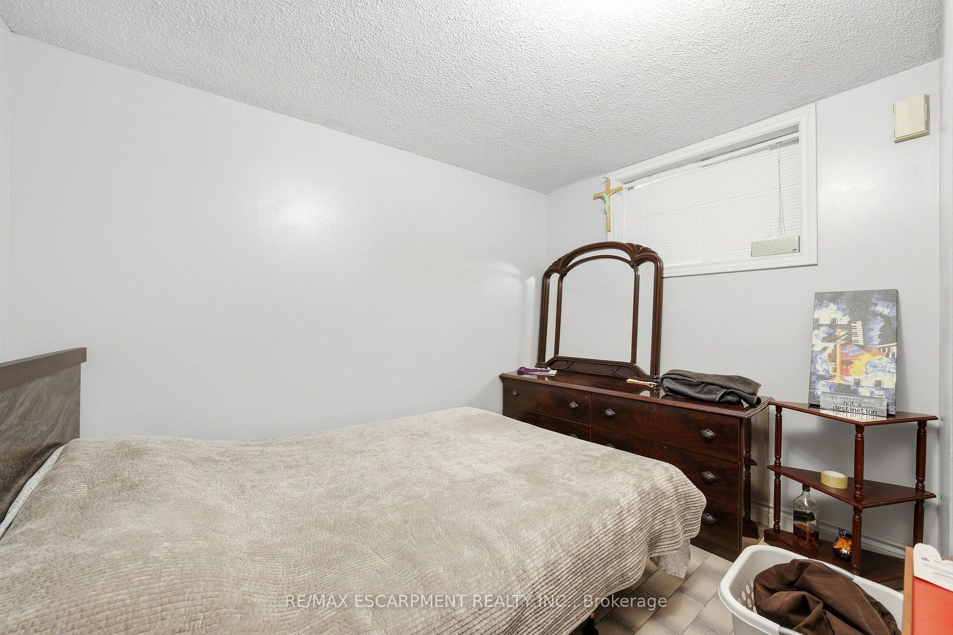 Photo 38 of 277 Harvie Avenue, Toronto, Caledonia-Fairbank — HOMEH