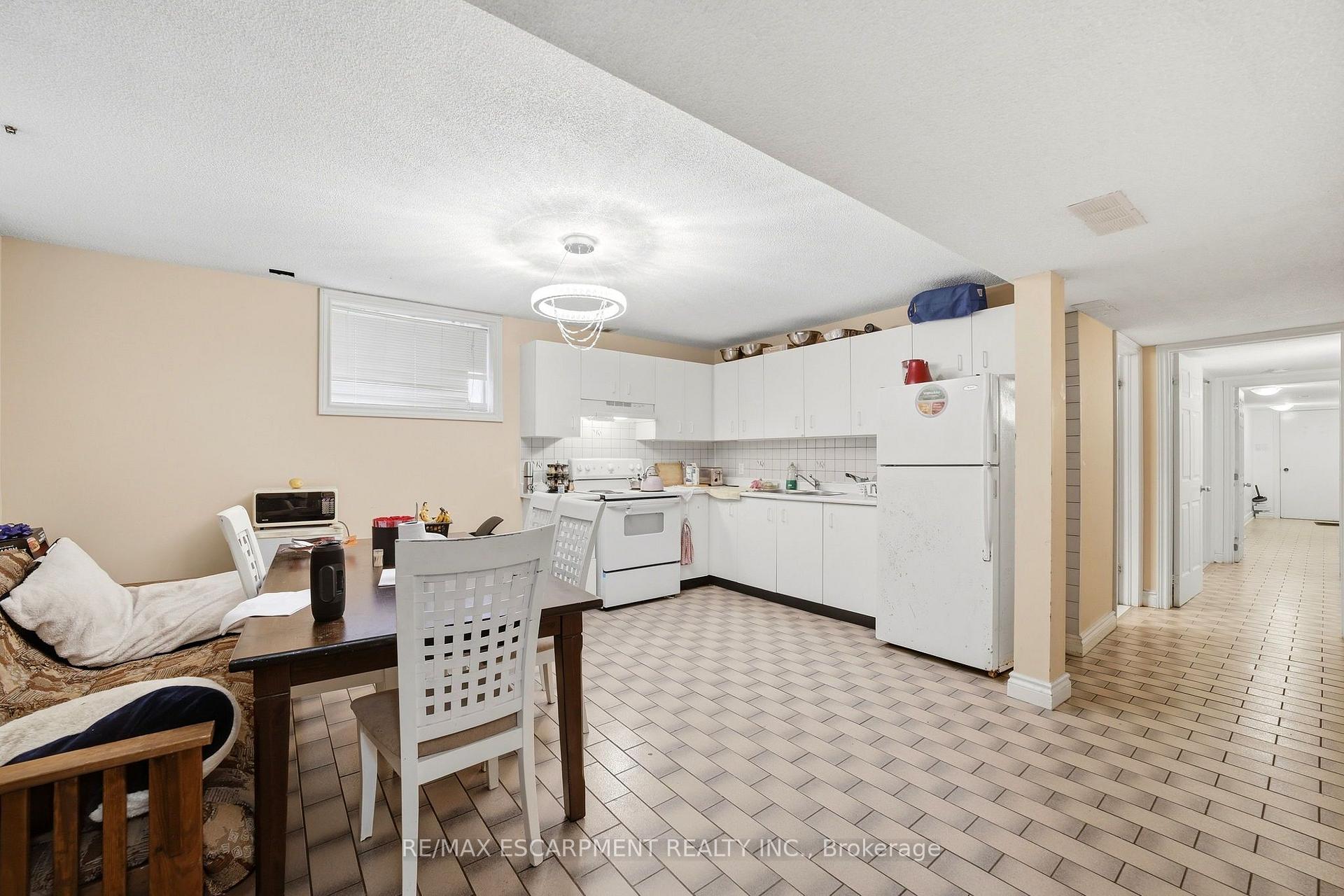 Photo 39 of 277 Harvie Avenue, Toronto, Caledonia-Fairbank — HOMEH