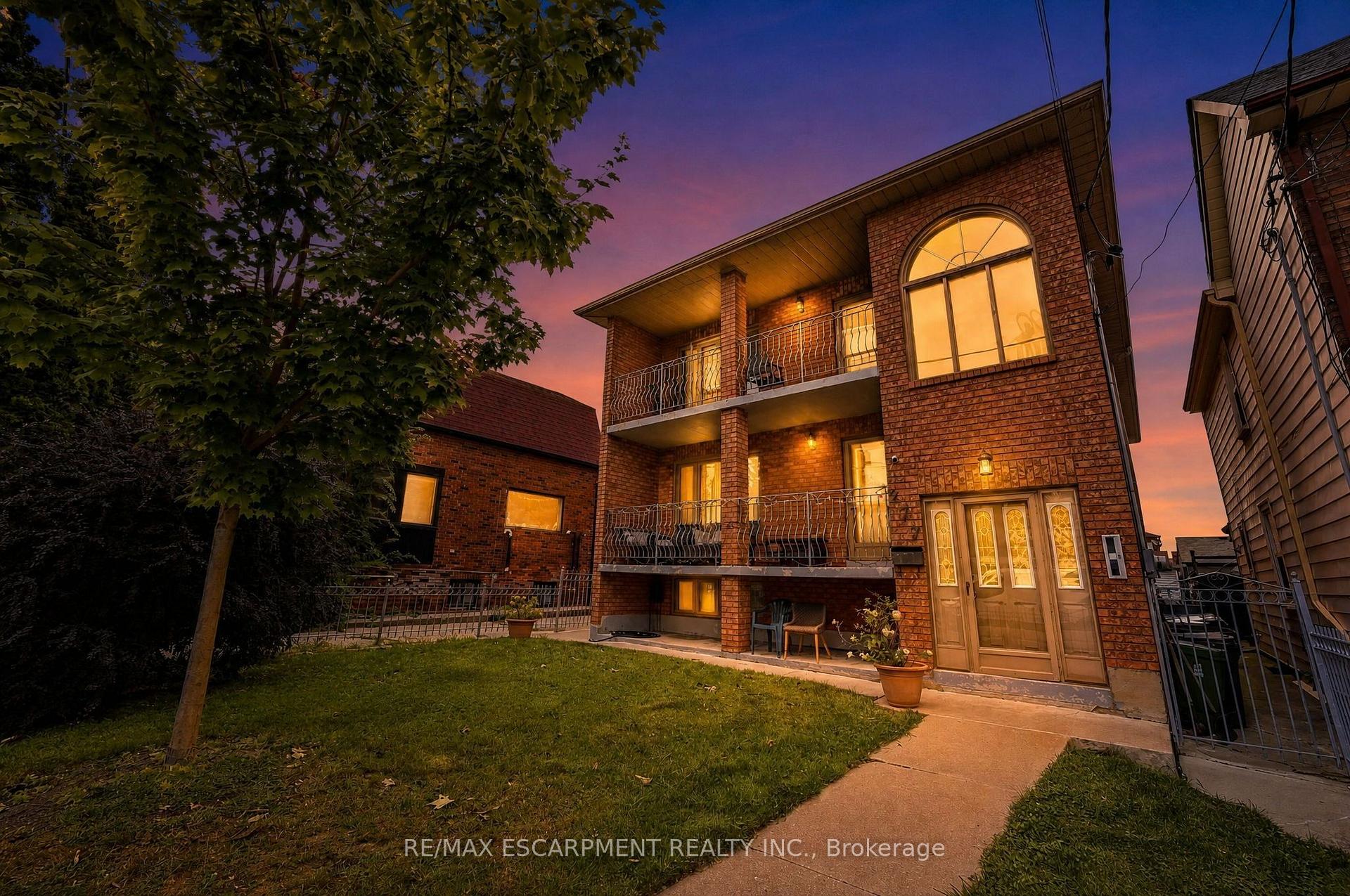 Photo 49 of 277 Harvie Avenue, Toronto, Caledonia-Fairbank — HOMEH