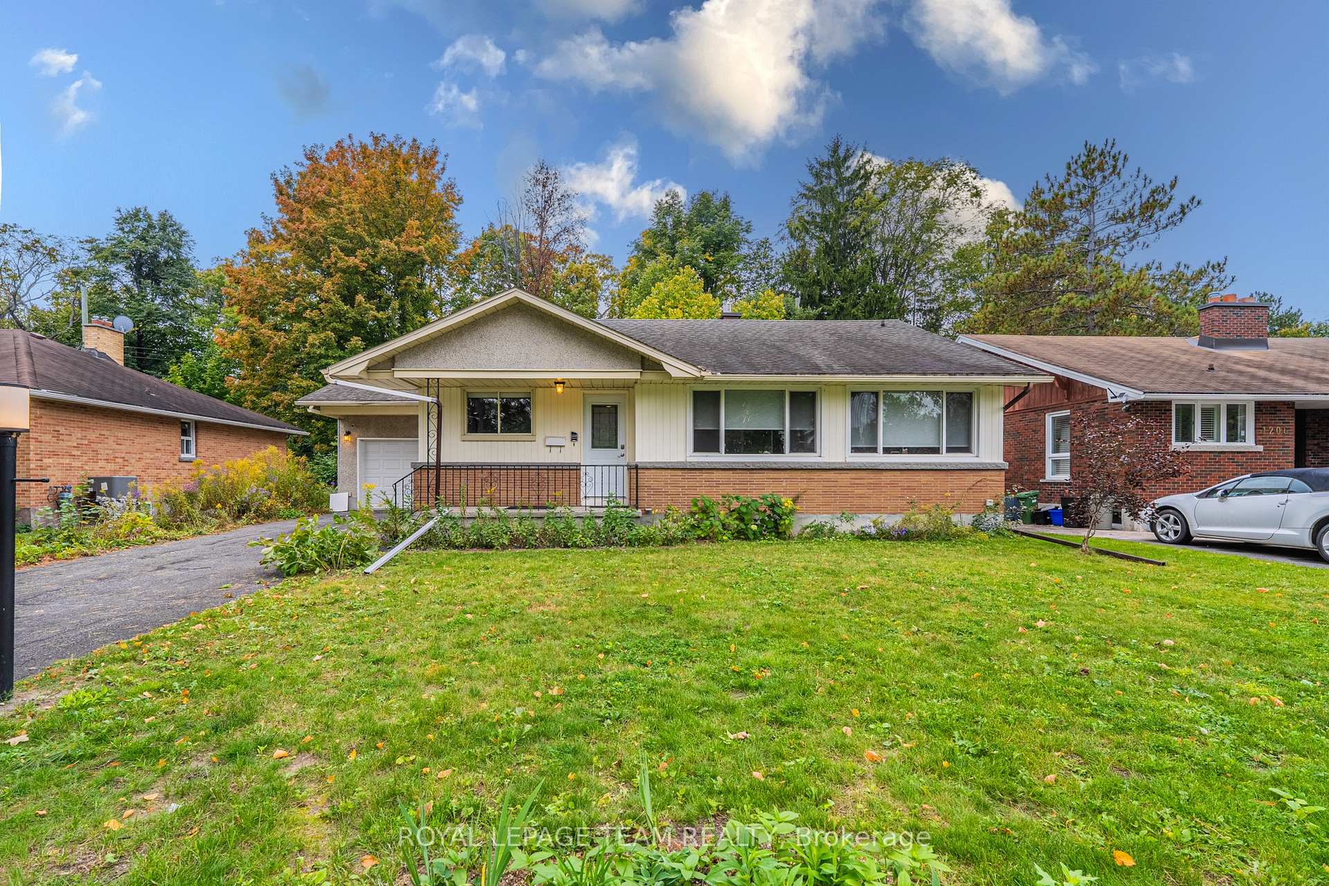 Photo 1 of 1210 Adirondack Drive, Ottawa, Kenson Park — HOMEH
