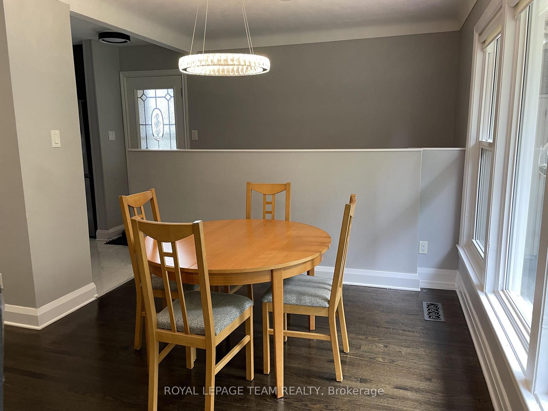 Photo 9 of 1210 Adirondack Drive, Ottawa, Kenson Park — HOMEH