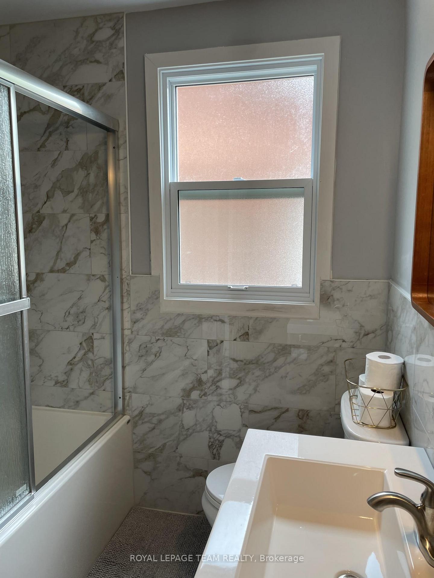 Photo 19 of 1210 Adirondack Drive, Ottawa, Kenson Park — HOMEH