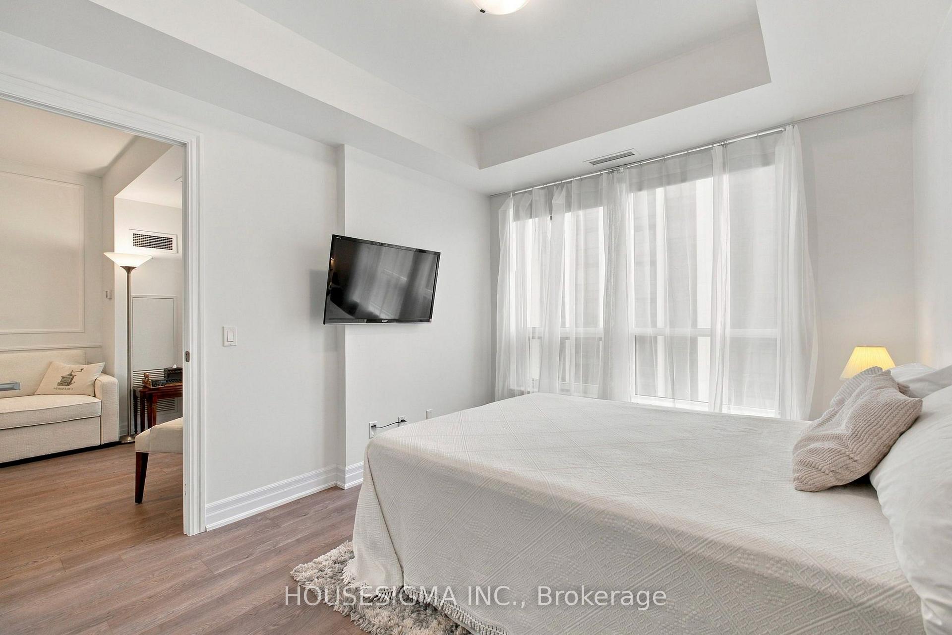 Photo 17 of Unit 705, 9085 Jane Street, Vaughan, Concord — HOMEH