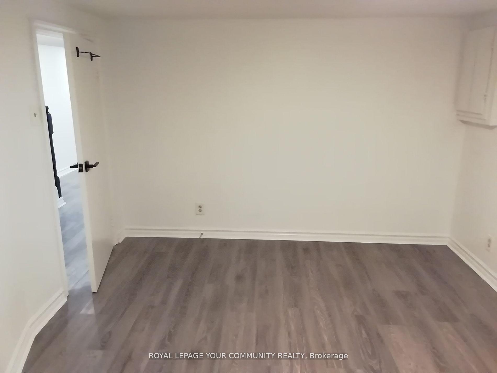 Photo 9 of Unit Lower, 10 Ulster Street, Toronto, University — HOMEH