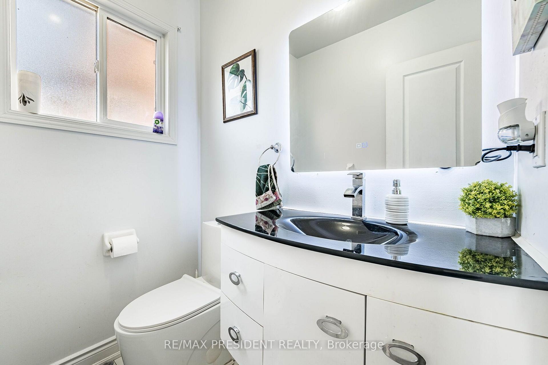 Photo 8 of 69 Sunny Meadow Boulevard, Brampton, Sandringham-Wellington — HOMEH