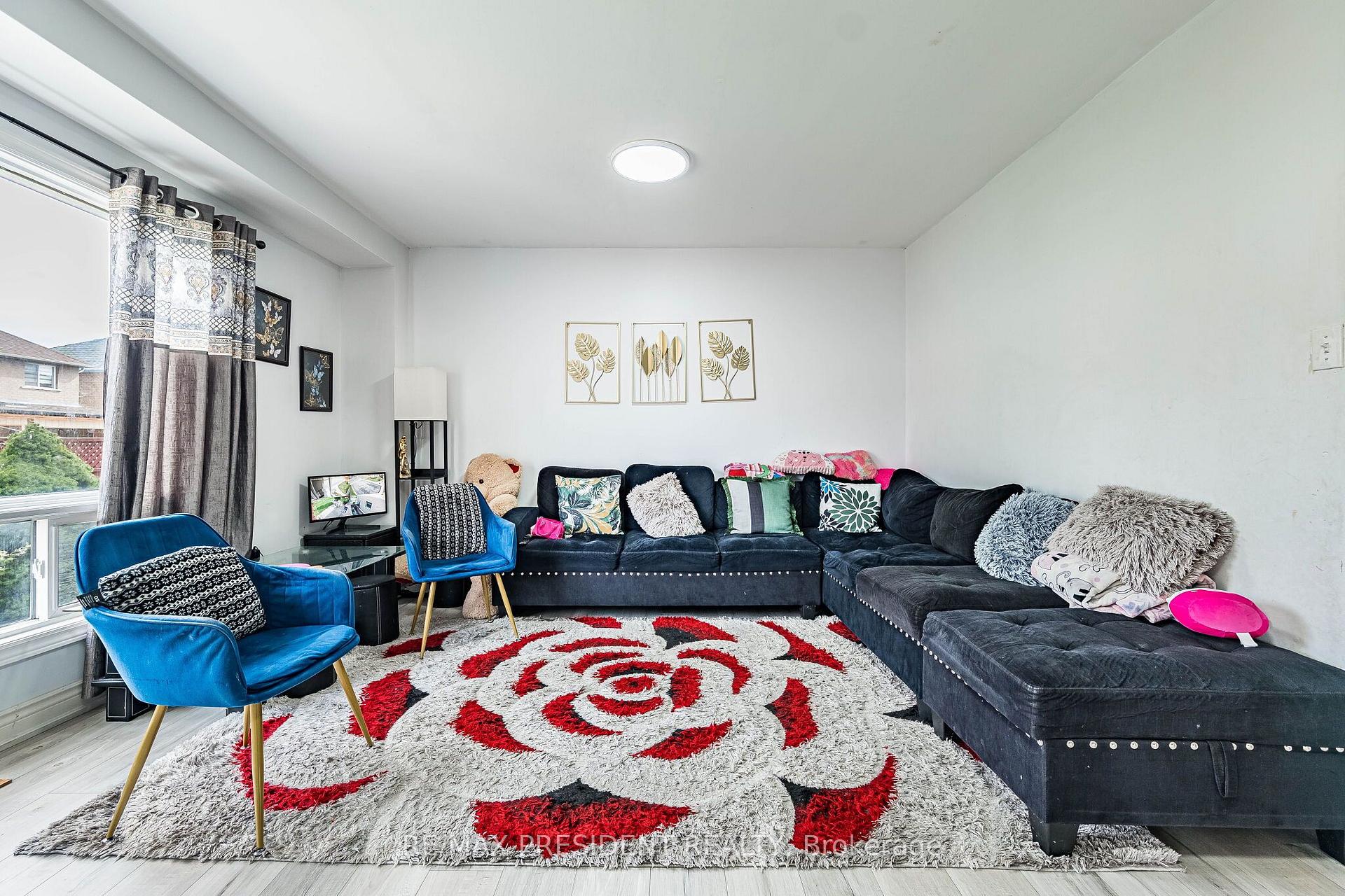 Photo 11 of 69 Sunny Meadow Boulevard, Brampton, Sandringham-Wellington — HOMEH