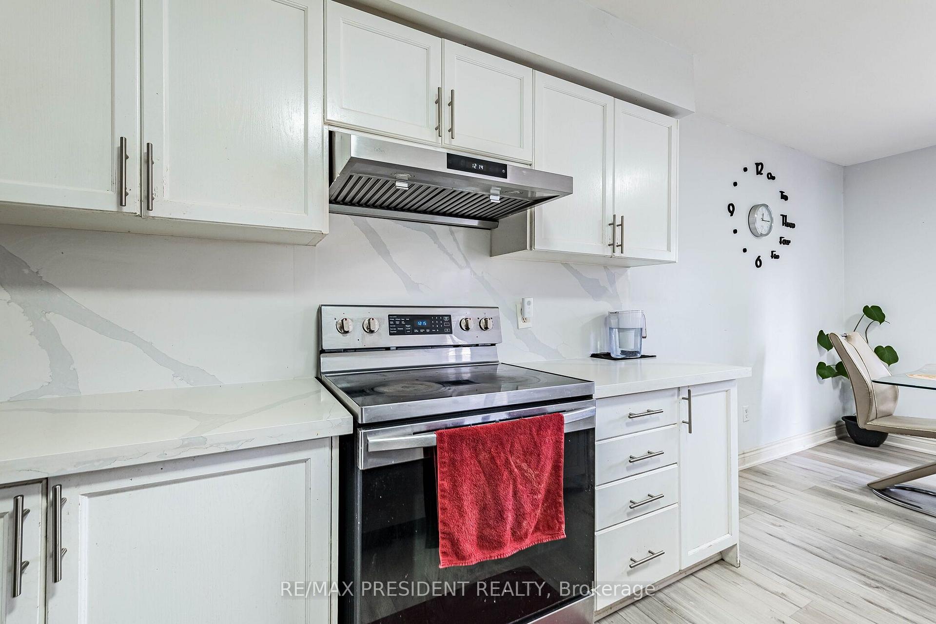 Photo 18 of 69 Sunny Meadow Boulevard, Brampton, Sandringham-Wellington — HOMEH