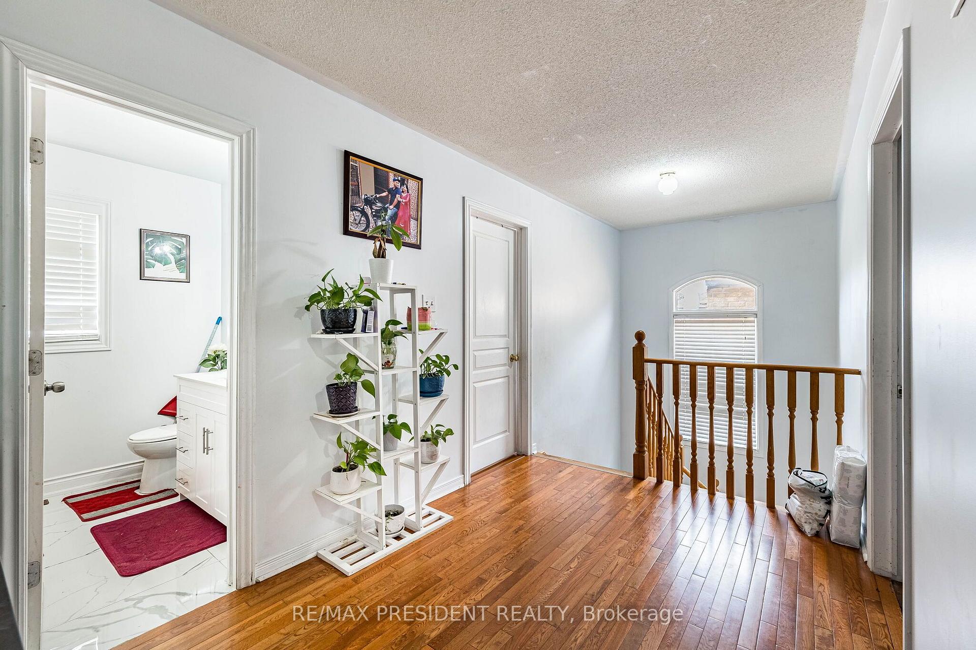 Photo 29 of 69 Sunny Meadow Boulevard, Brampton, Sandringham-Wellington — HOMEH