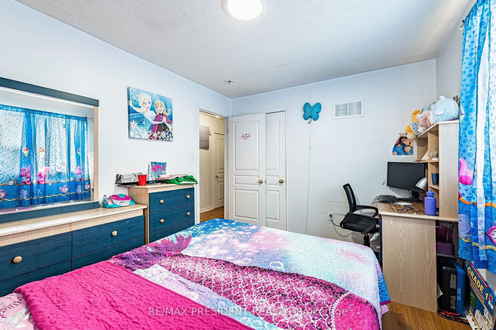 Photo 32 of 69 Sunny Meadow Boulevard, Brampton, Sandringham-Wellington — HOMEH