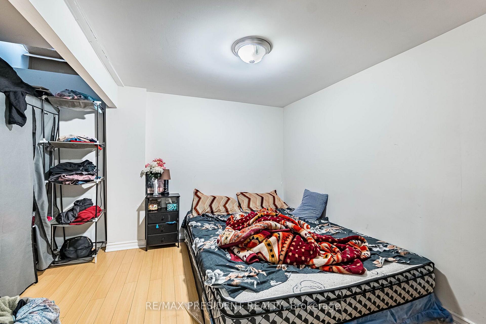 Photo 39 of 69 Sunny Meadow Boulevard, Brampton, Sandringham-Wellington — HOMEH