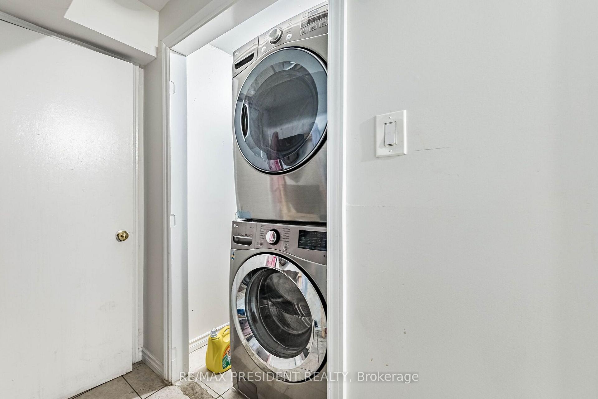 Photo 42 of 69 Sunny Meadow Boulevard, Brampton, Sandringham-Wellington — HOMEH