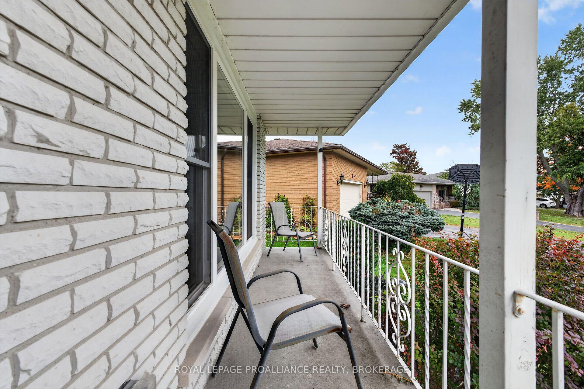 Photo 4 of 383 Bernice Drive, Kingston, City SouthWest — HOMEH