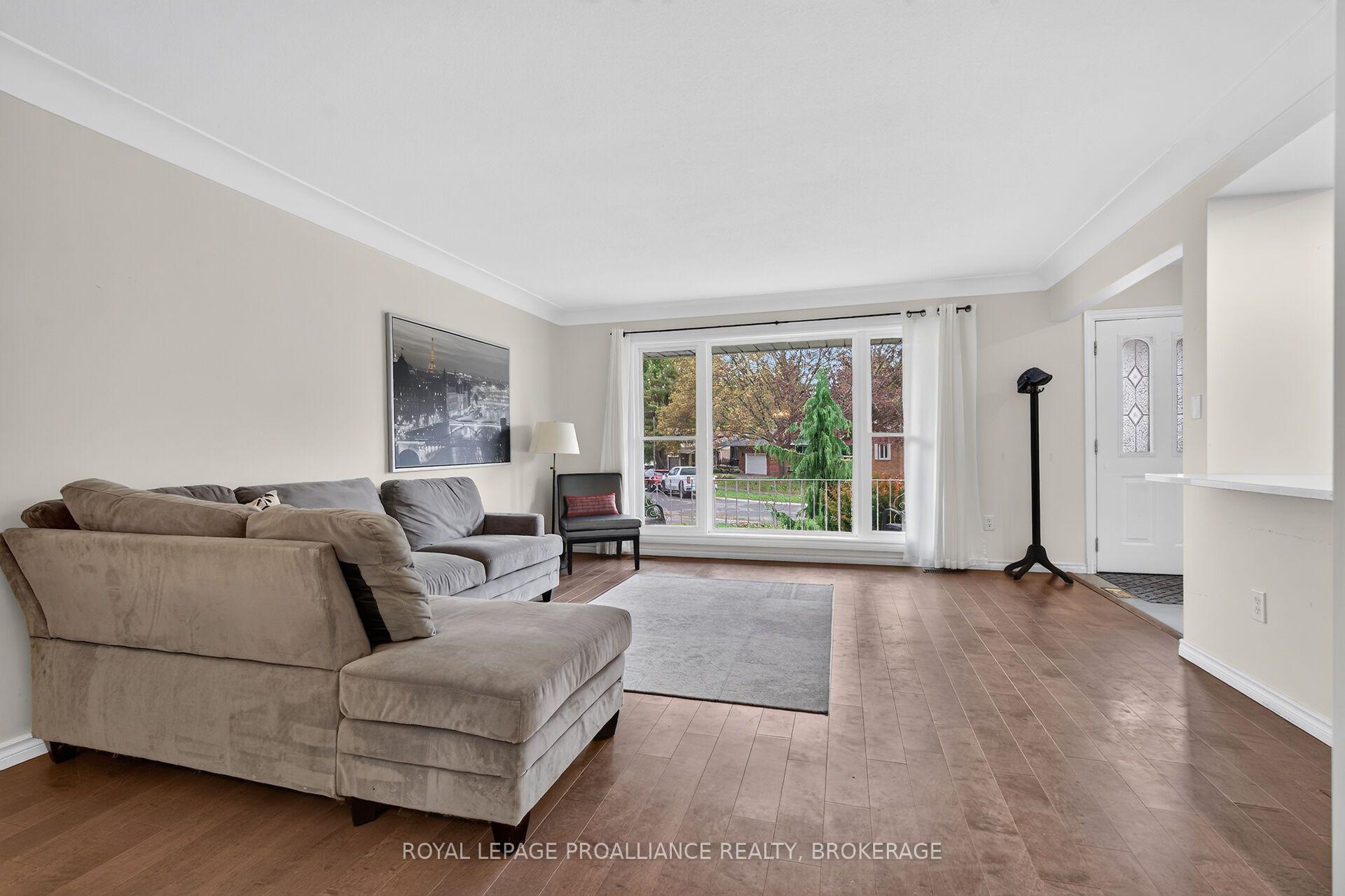 Photo 8 of 383 Bernice Drive, Kingston, City SouthWest — HOMEH