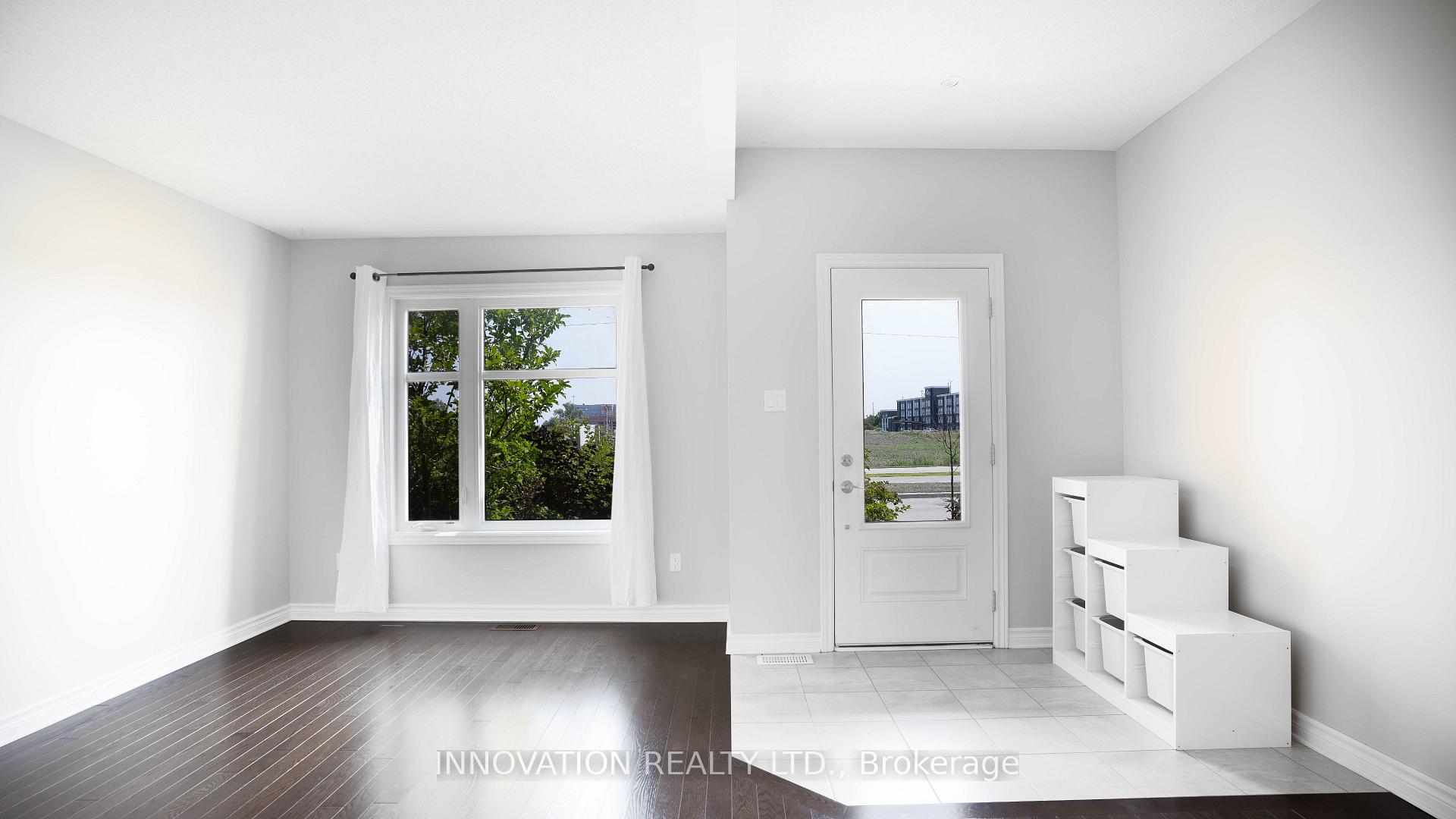 Photo 3 of 516 Silvertip Lane, Ottawa, Kanata - Kanata Lakes/Heritage Hills — HOMEH