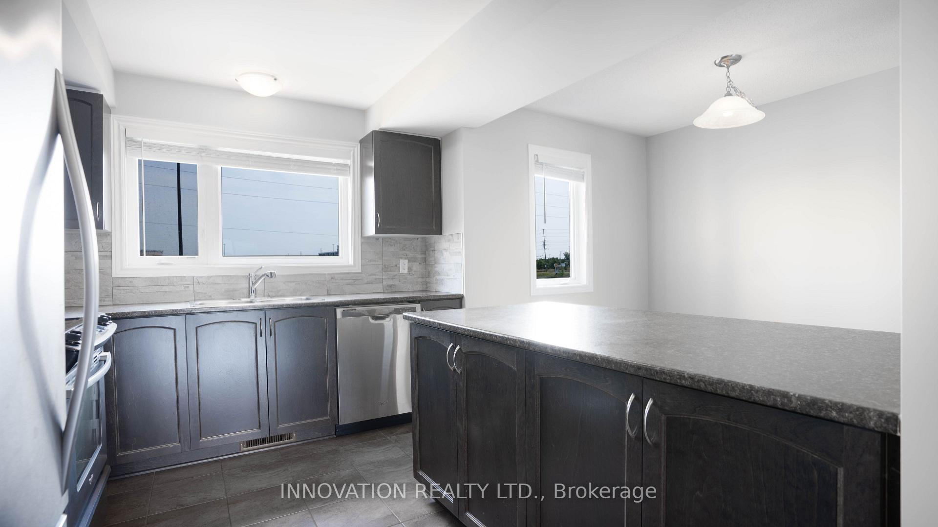 Photo 8 of 516 Silvertip Lane, Ottawa, Kanata - Kanata Lakes/Heritage Hills — HOMEH