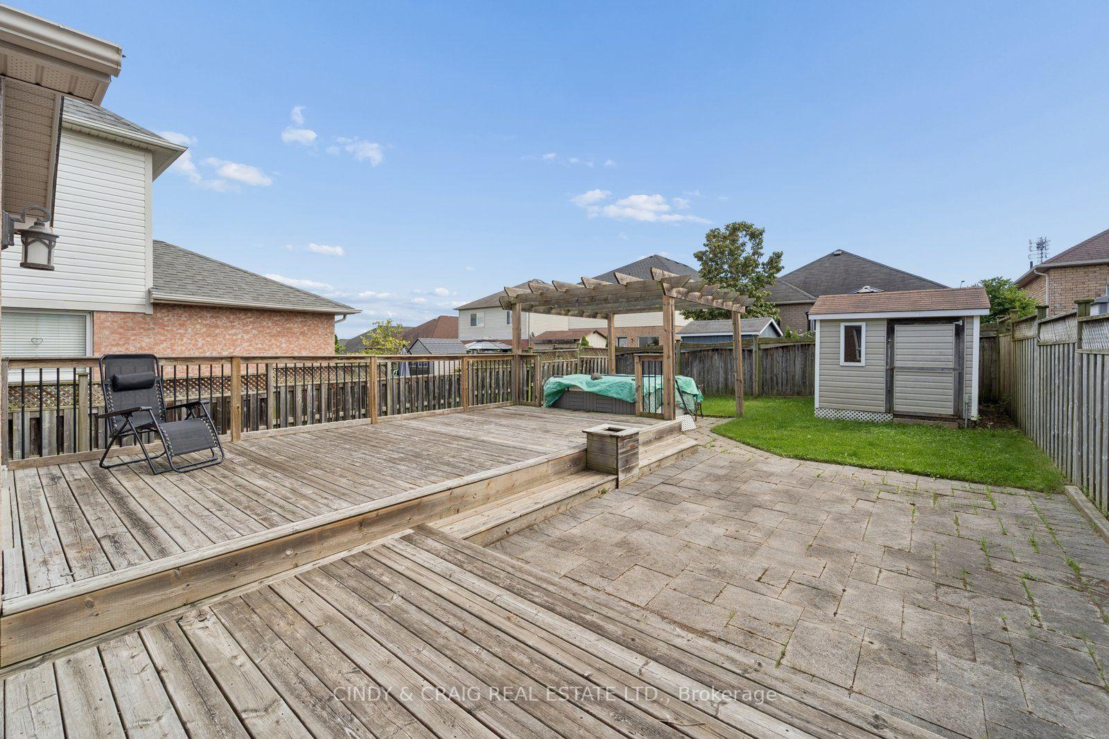 Photo 11 of 208 Cornish Drive, Clarington, Courtice — HOMEH