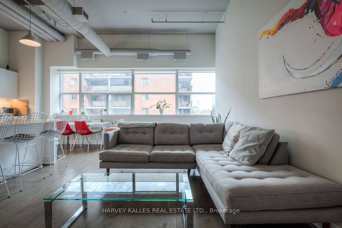 Photo 5 of Unit 608, 700 king Street W, Toronto, Niagara — HOMEH