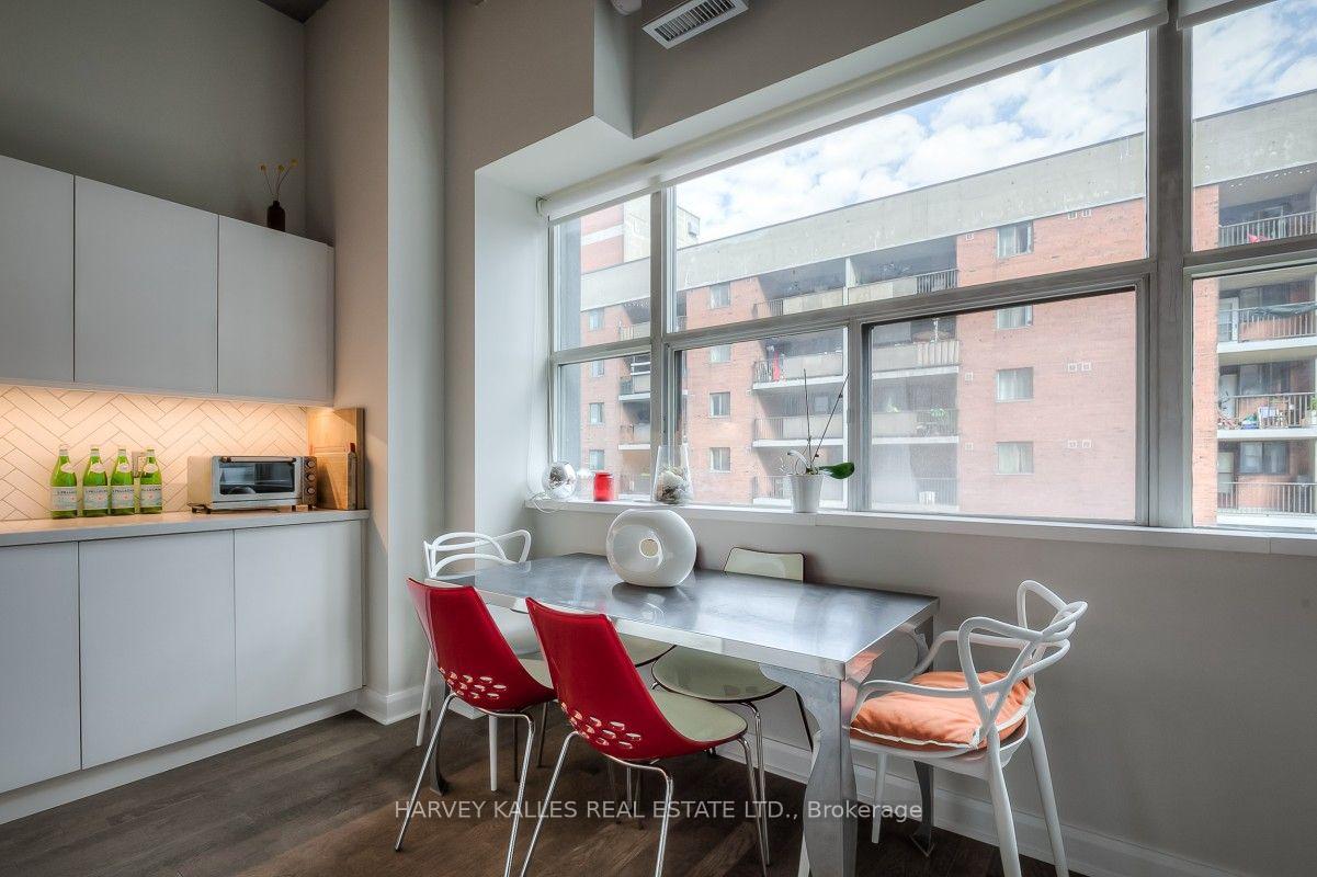 Photo 8 of Unit 608, 700 king Street W, Toronto, Niagara — HOMEH