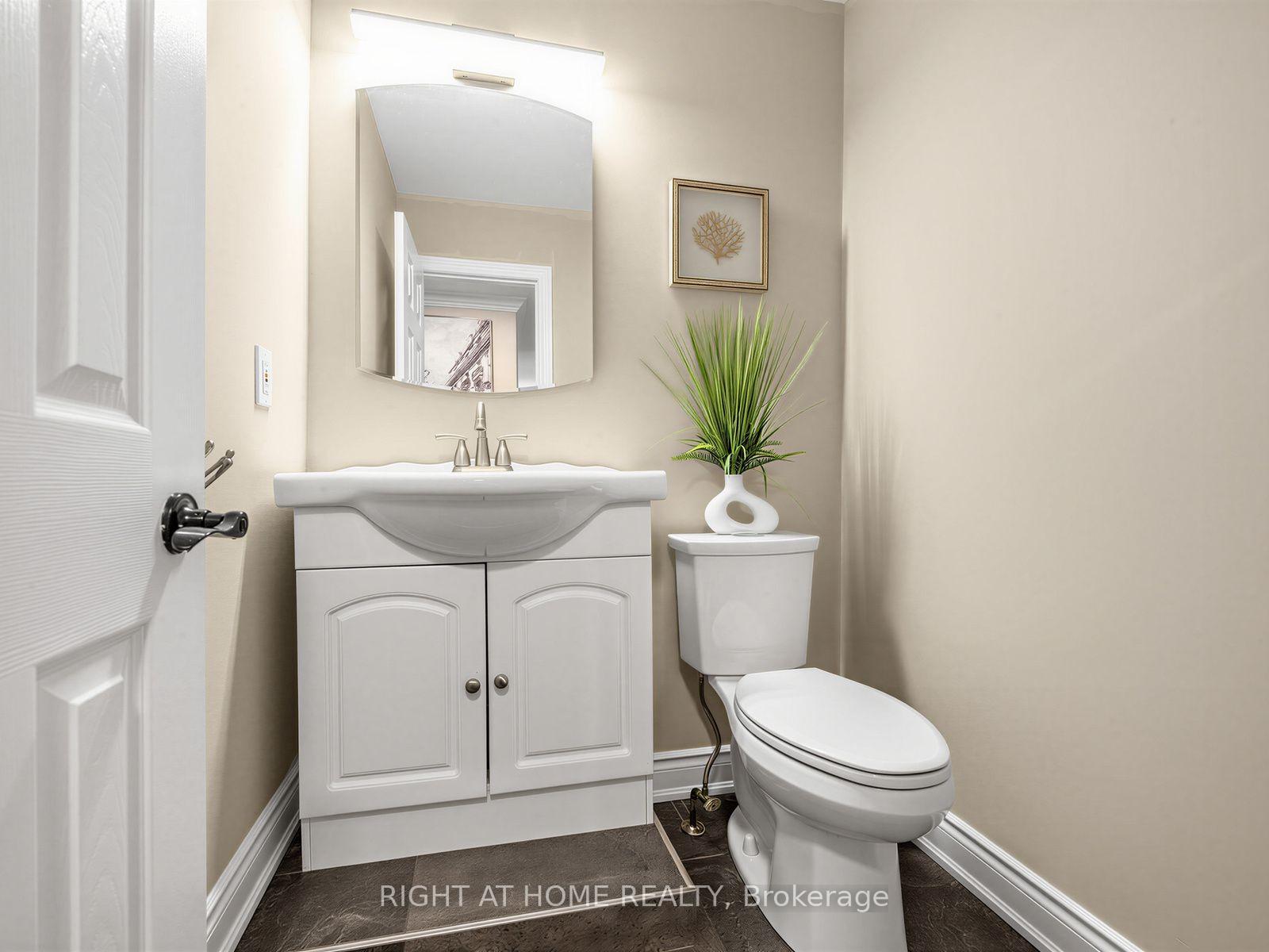 Photo 15 of 67 Bigham Crescent, Etobicoke, Eringate-Centennial-West Deane — HOMEH