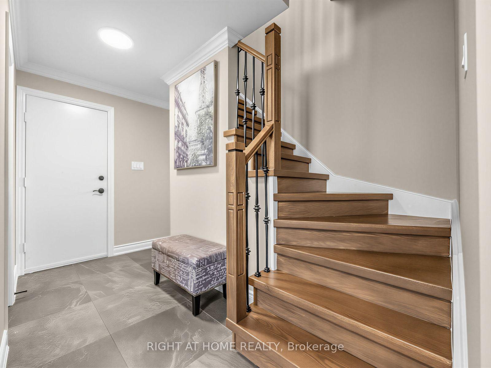 Photo 17 of 67 Bigham Crescent, Etobicoke, Eringate-Centennial-West Deane — HOMEH