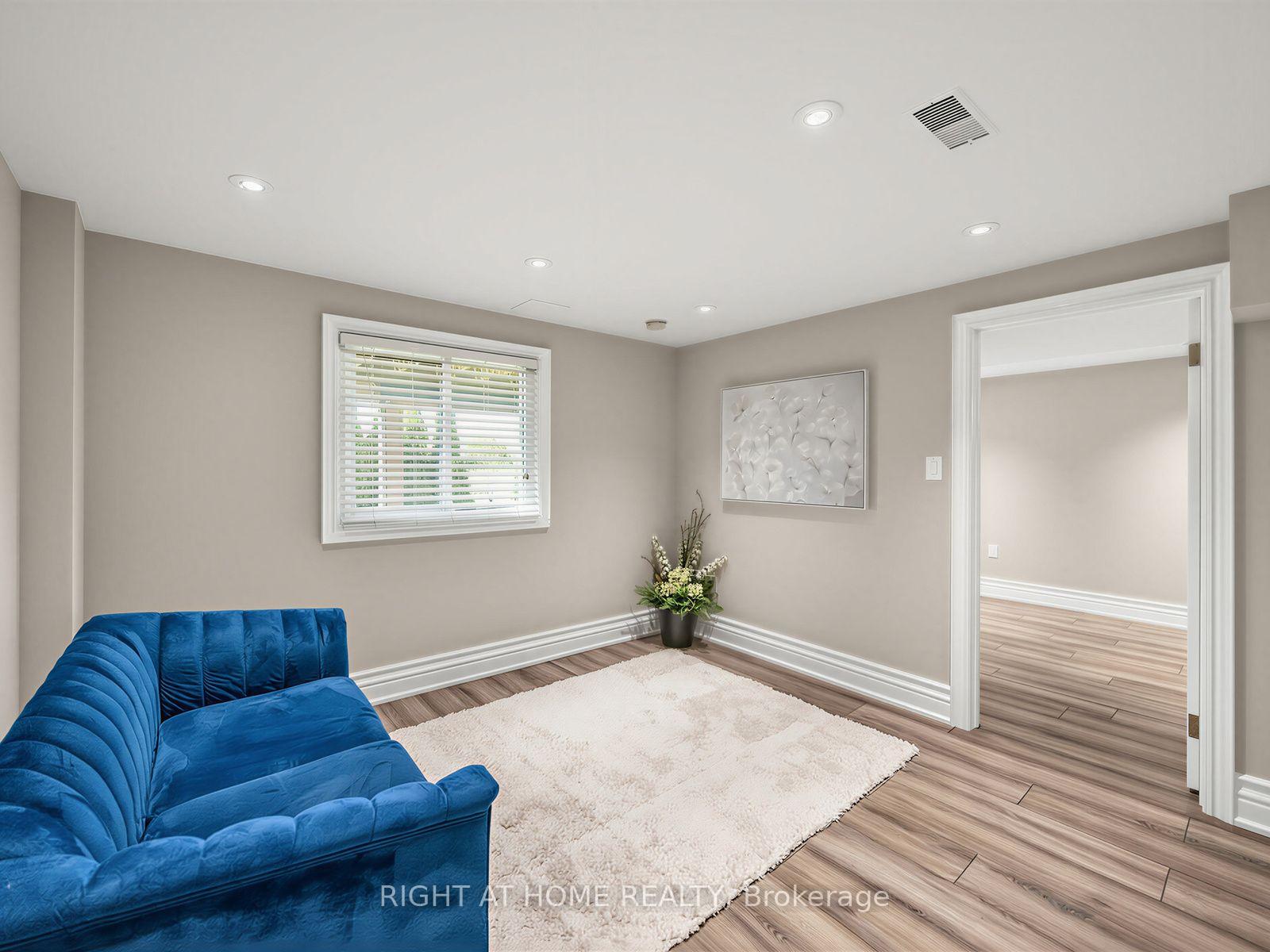 Photo 28 of 67 Bigham Crescent, Etobicoke, Eringate-Centennial-West Deane — HOMEH