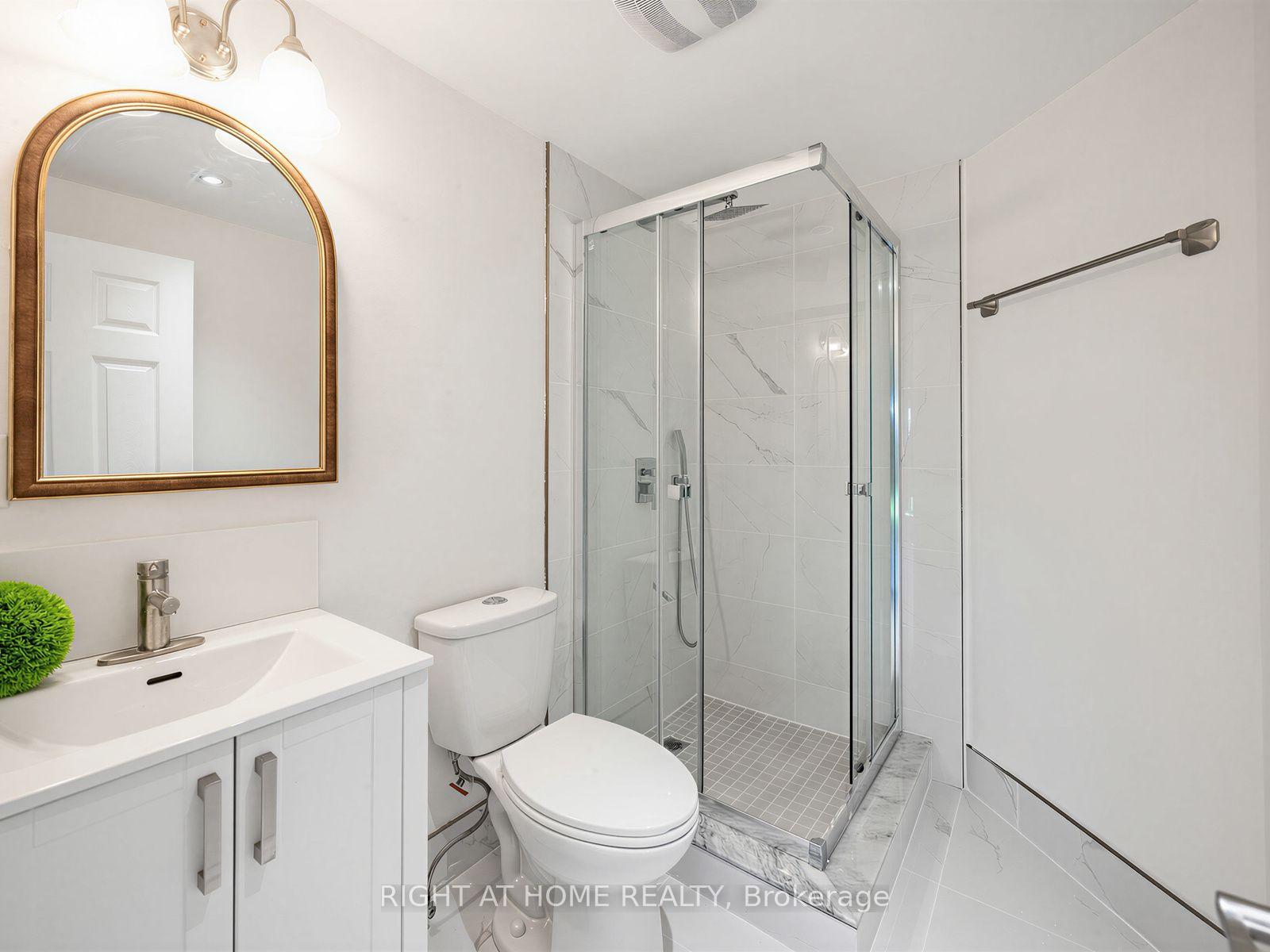 Photo 31 of 67 Bigham Crescent, Etobicoke, Eringate-Centennial-West Deane — HOMEH
