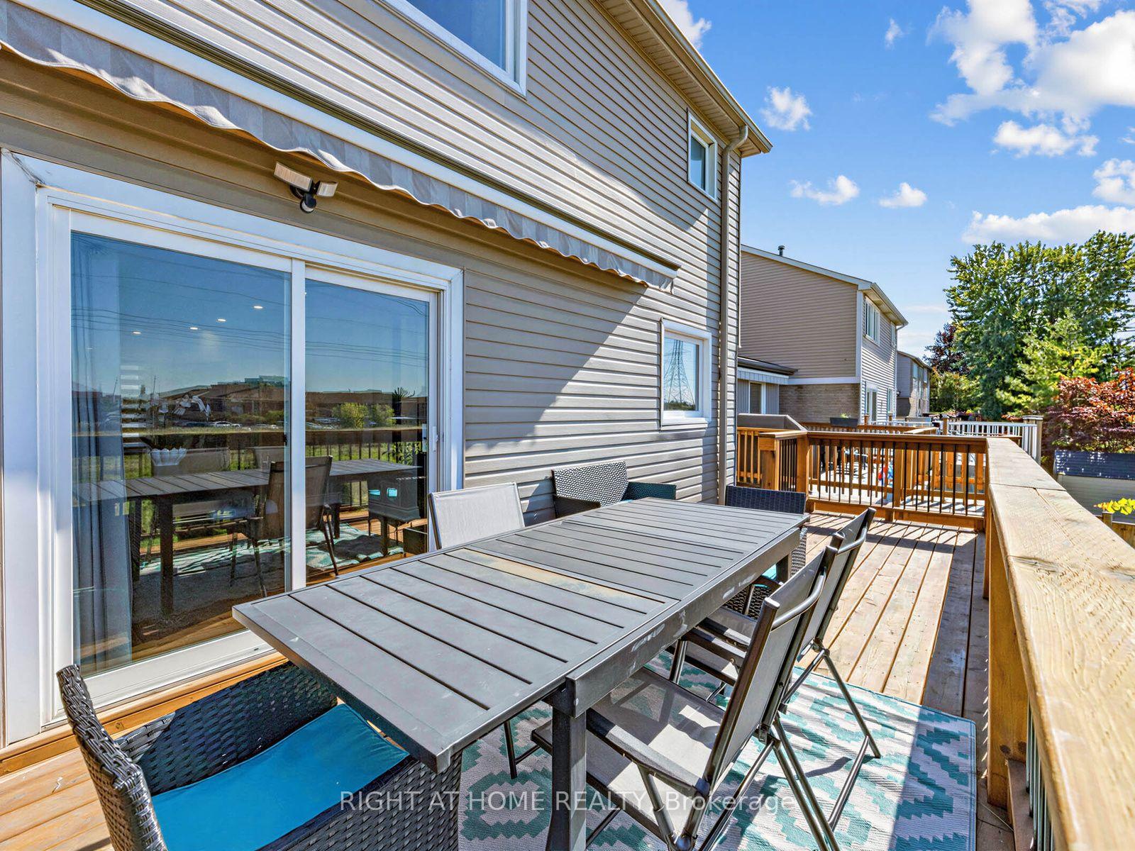 Photo 36 of 67 Bigham Crescent, Etobicoke, Eringate-Centennial-West Deane — HOMEH