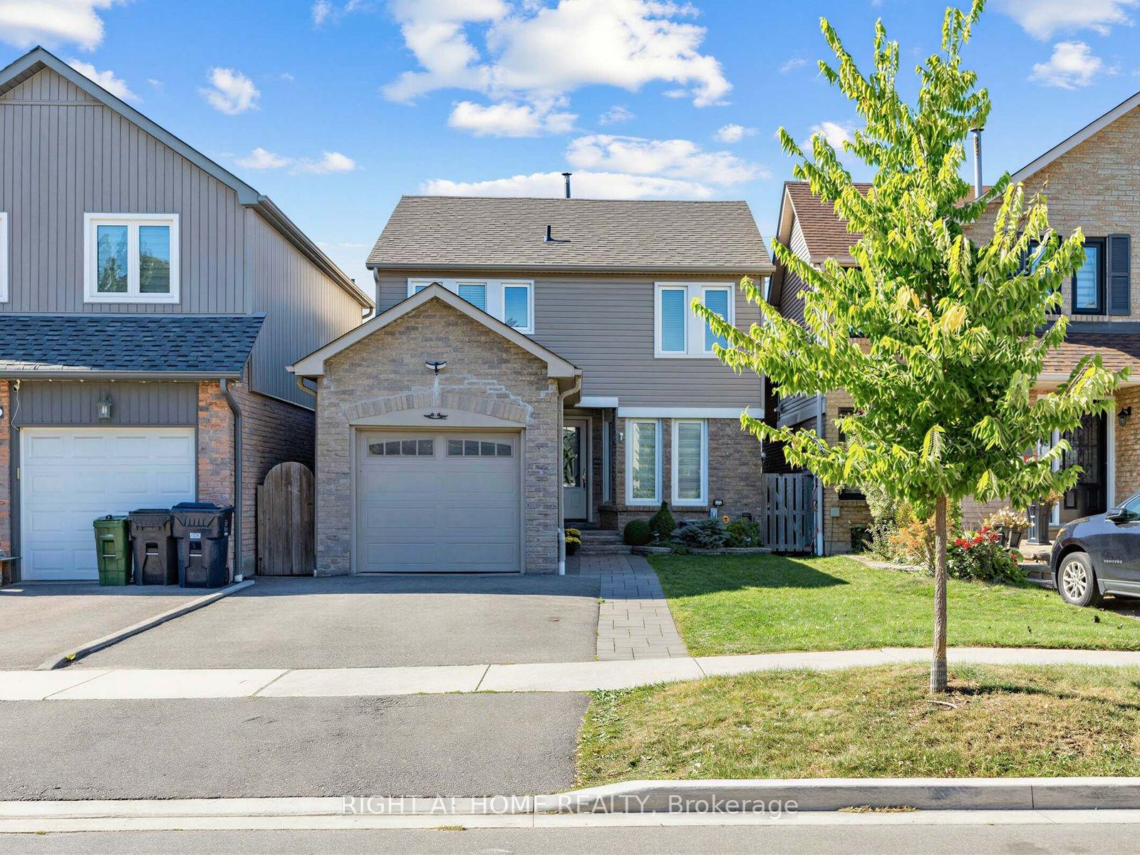 Photo 42 of 67 Bigham Crescent, Etobicoke, Eringate-Centennial-West Deane — HOMEH