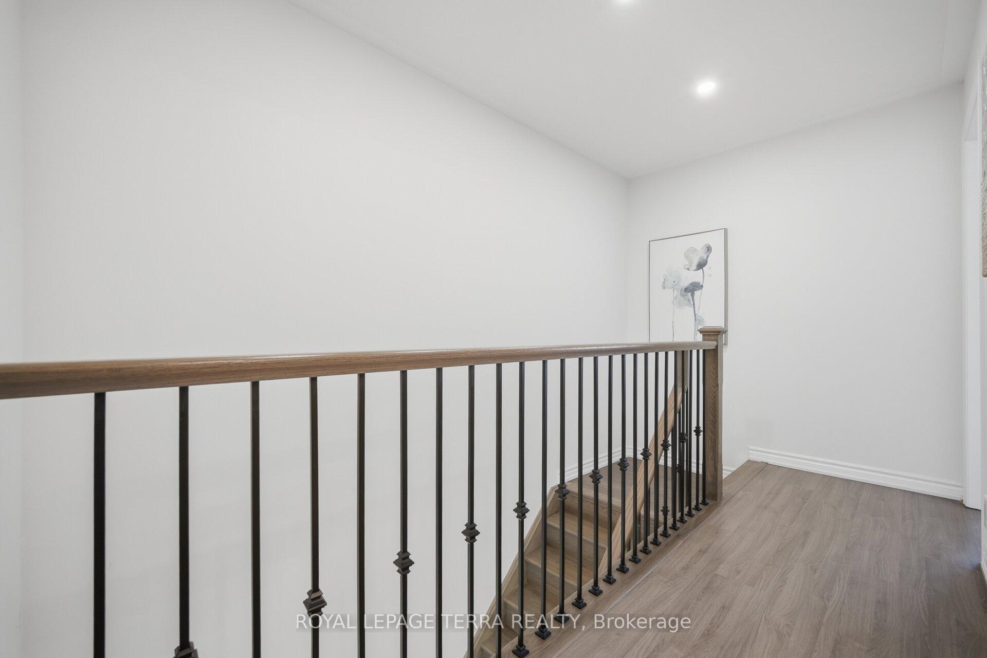 Photo 20 of 38 Hallmark Way, Whitby, Lynde Creek — HOMEH
