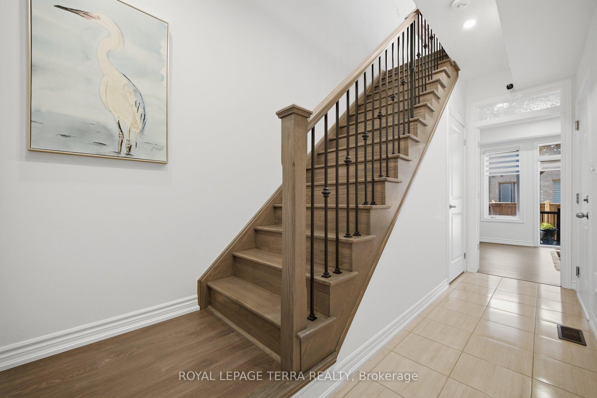 Photo 31 of 38 Hallmark Way, Whitby, Lynde Creek — HOMEH