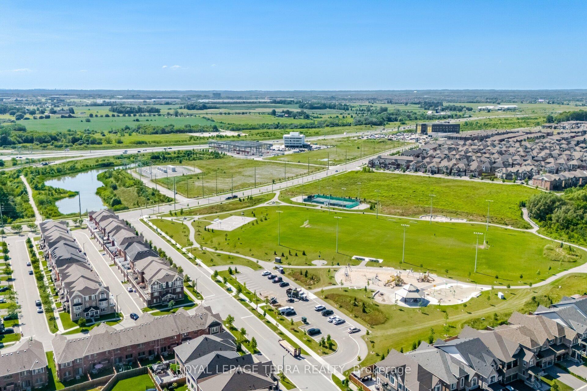 Photo 43 of 38 Hallmark Way, Whitby, Lynde Creek — HOMEH