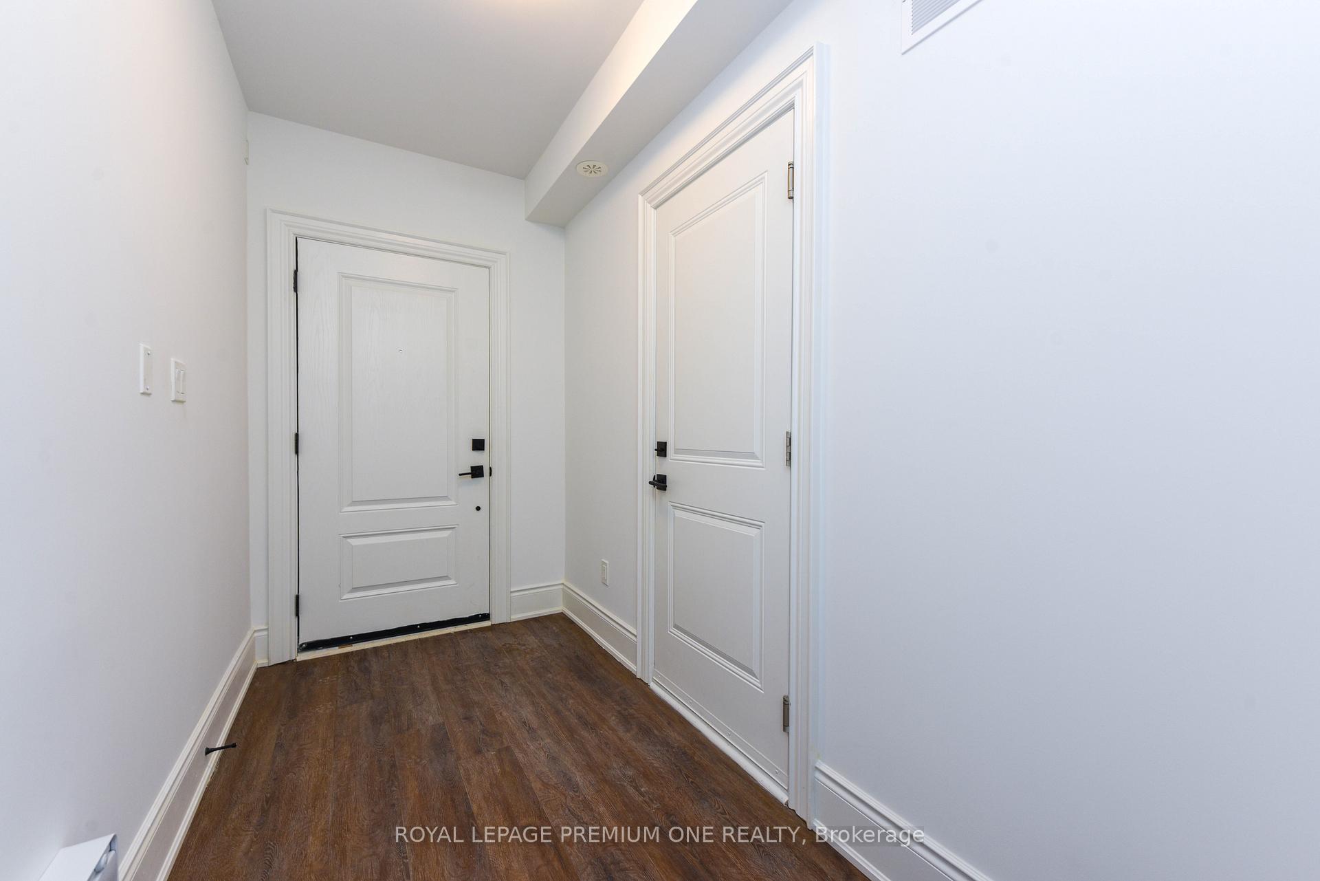 Photo 3 of Unit 168, 56 Lunar Crescent, Mississauga, Streetsville — HOMEH