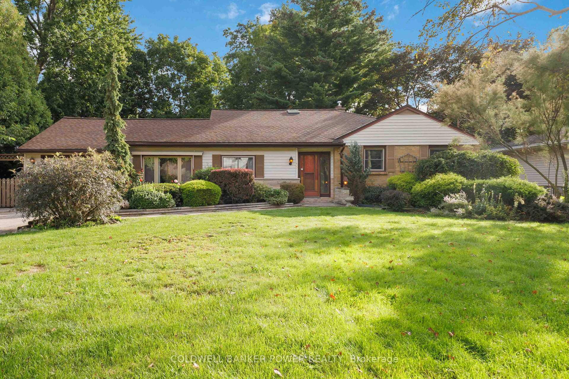 Photo 1 of 423 Pinetree Drive, London, North P — HOMEH