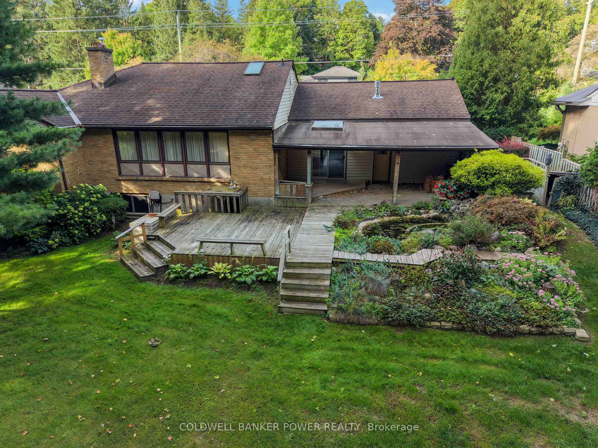 Photo 5 of 423 Pinetree Drive, London, North P — HOMEH
