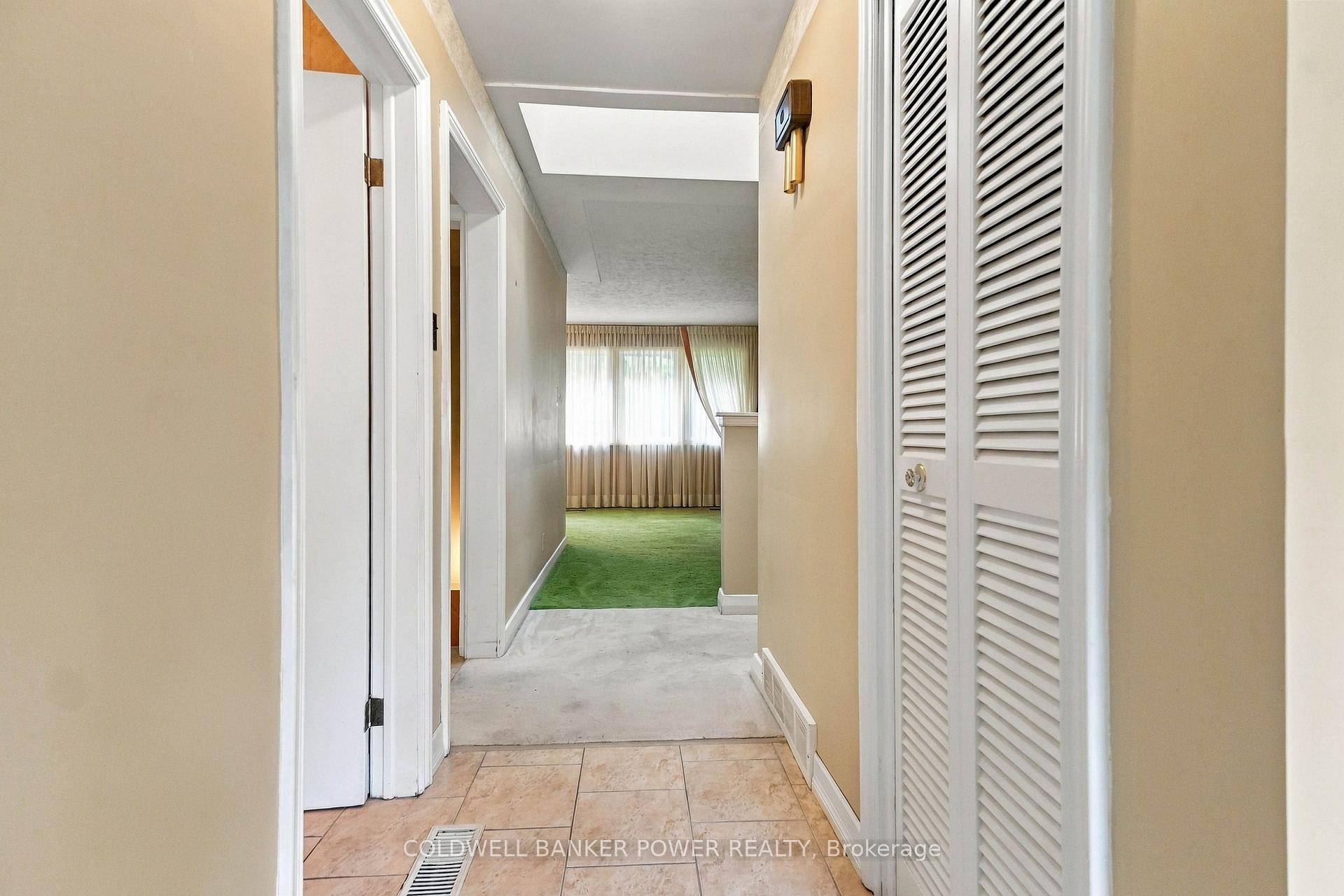 Photo 11 of 423 Pinetree Drive, London, North P — HOMEH