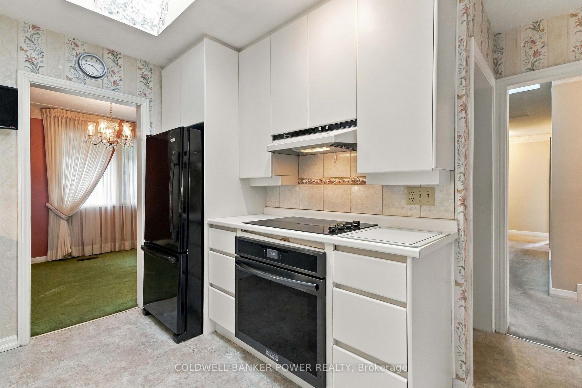 Photo 16 of 423 Pinetree Drive, London, North P — HOMEH